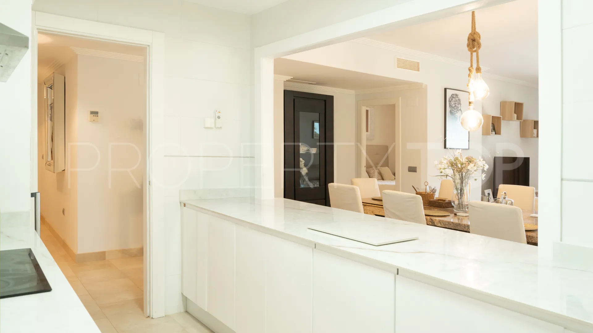 Benahavis, apartamento planta baja en venta