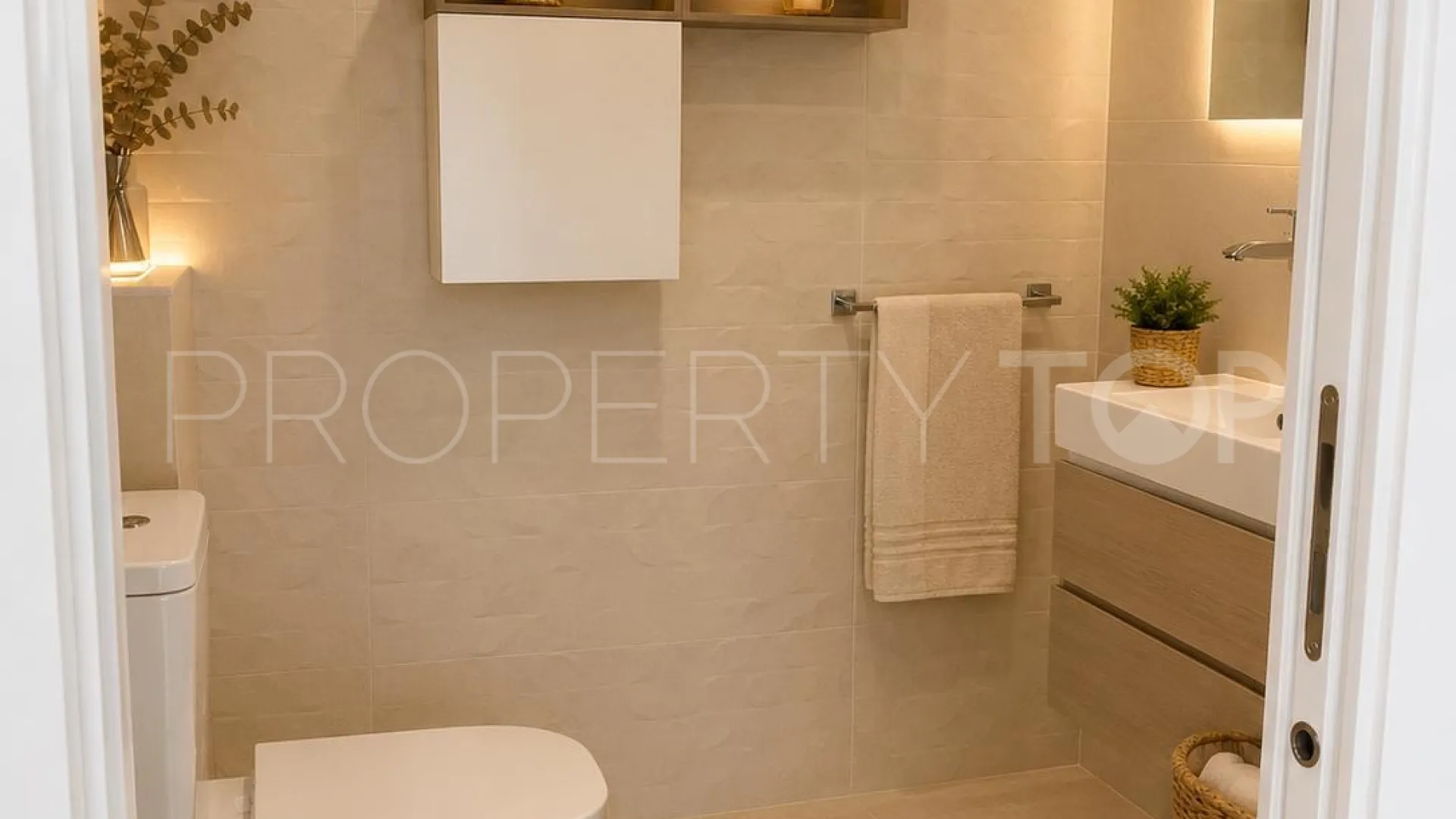 2 bedrooms apartment for sale in Fuengirola Puerto