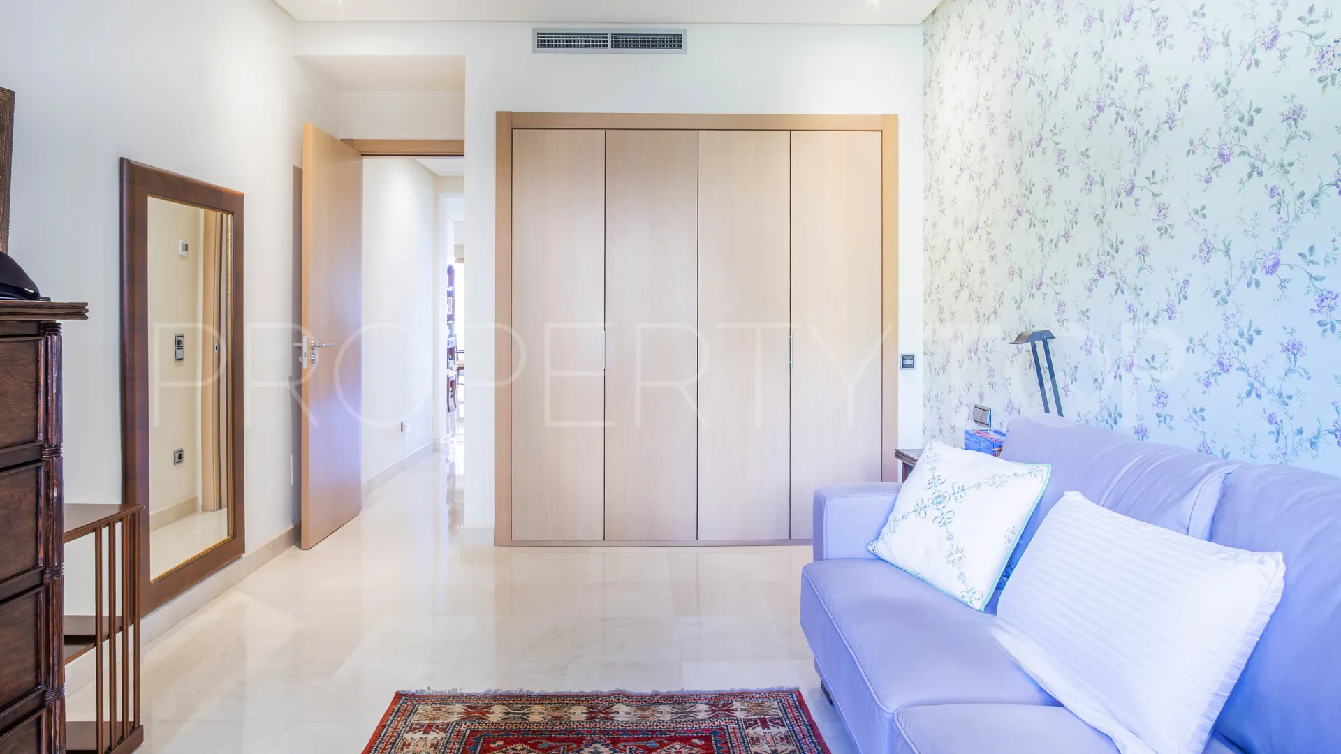 For sale apartment in Marbella Golden Mile