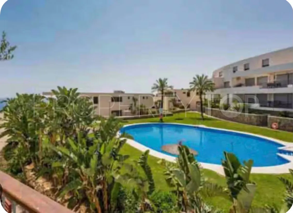 Apartment for sale in Los Altos de los Monteros with 3 bedrooms