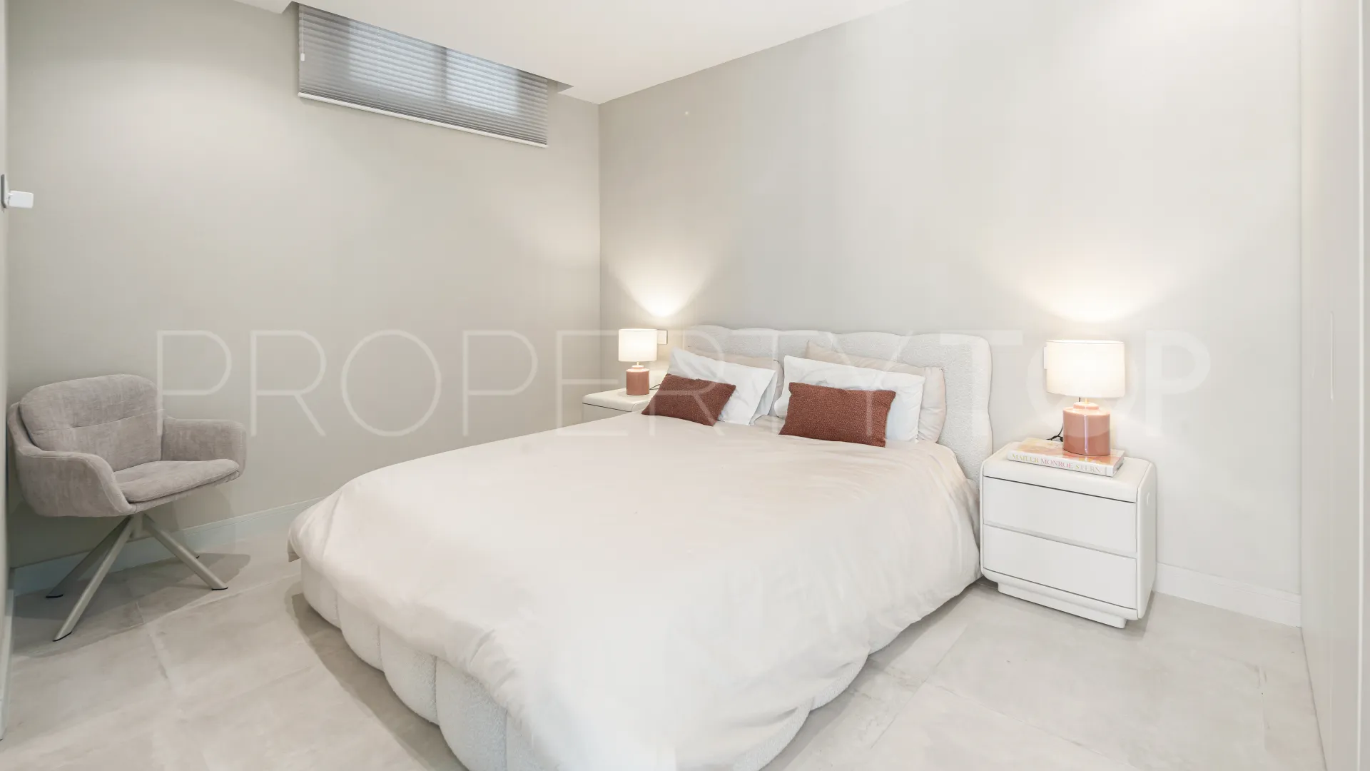 Villa with 4 bedrooms for sale in New Golden Mile