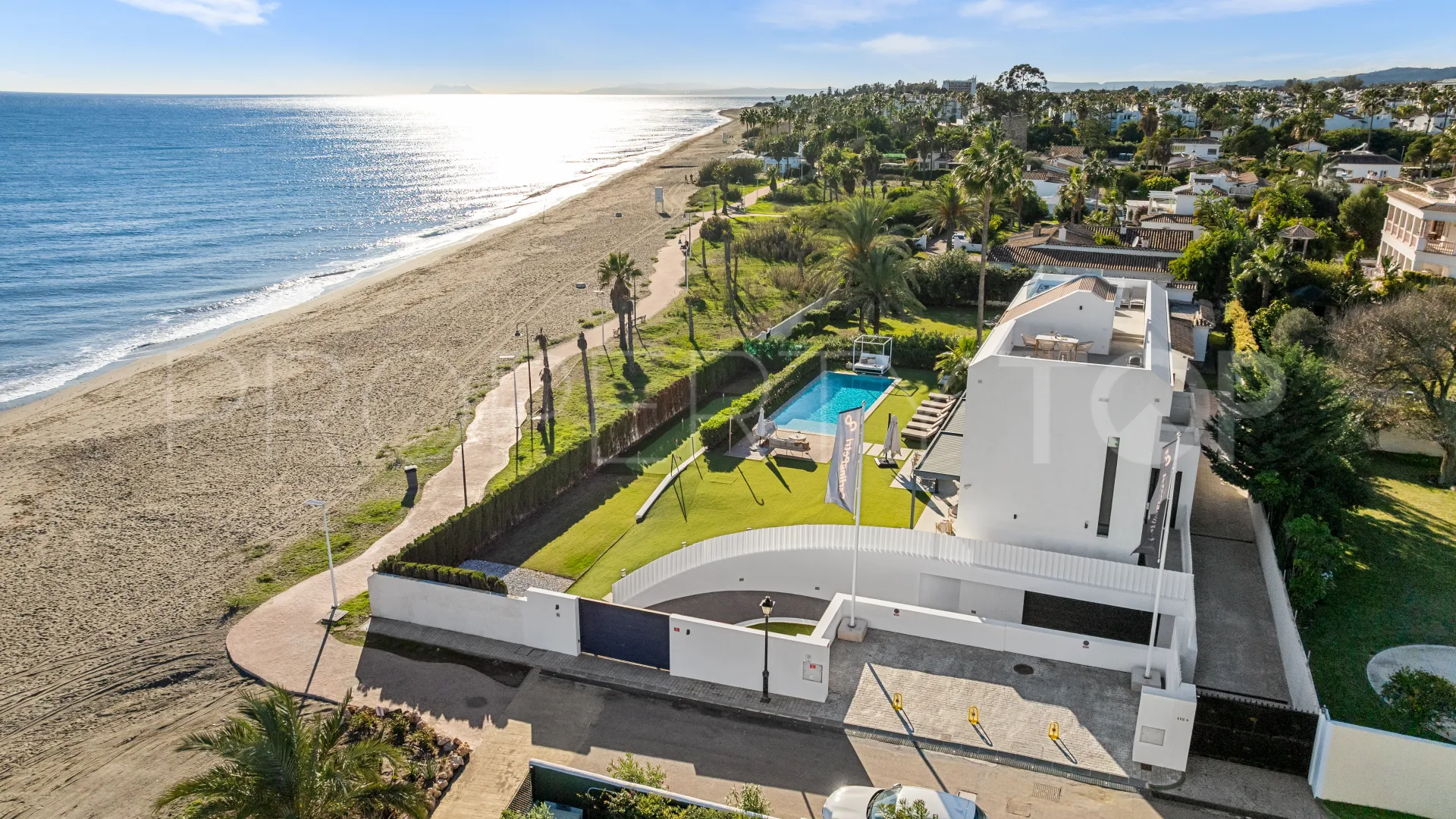 Villa en venta en New Golden Mile