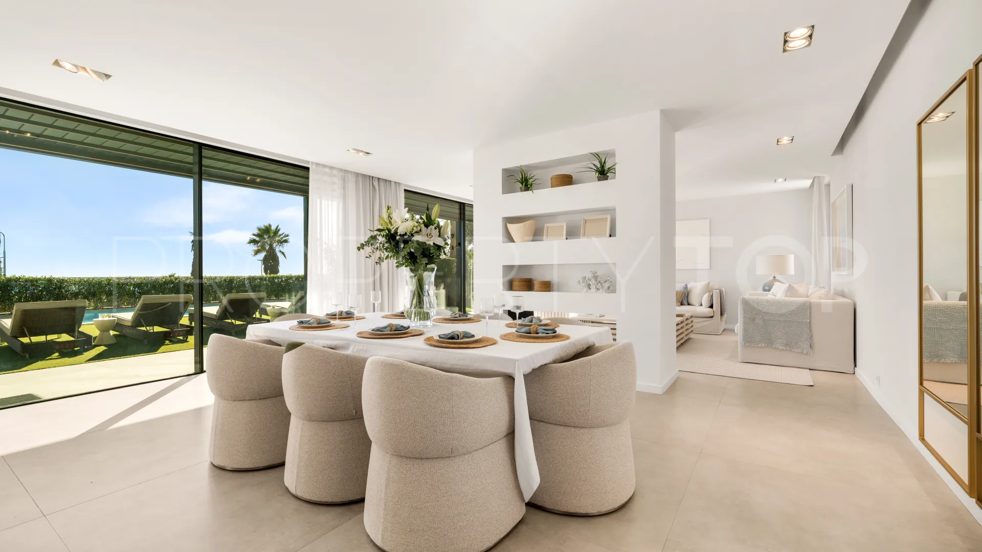 Villa en venta en New Golden Mile
