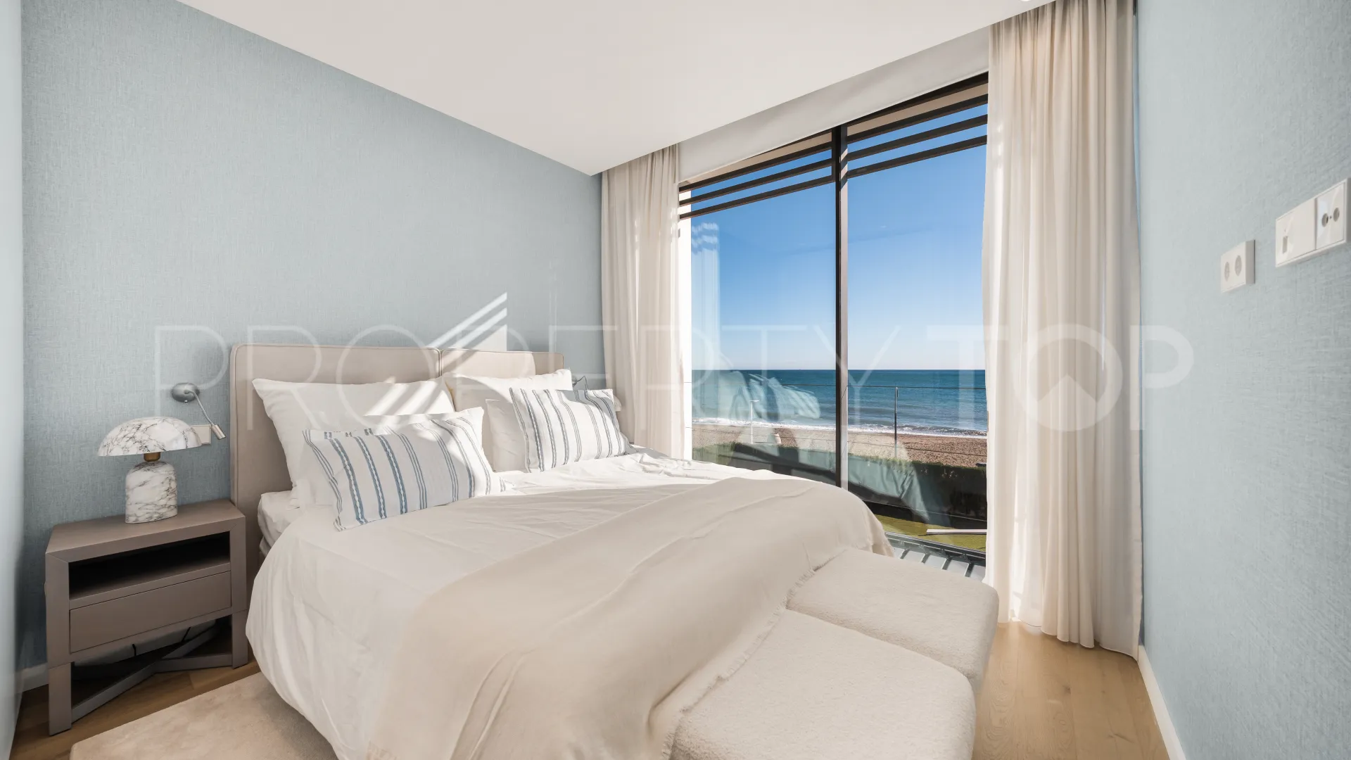 Villa en venta en New Golden Mile