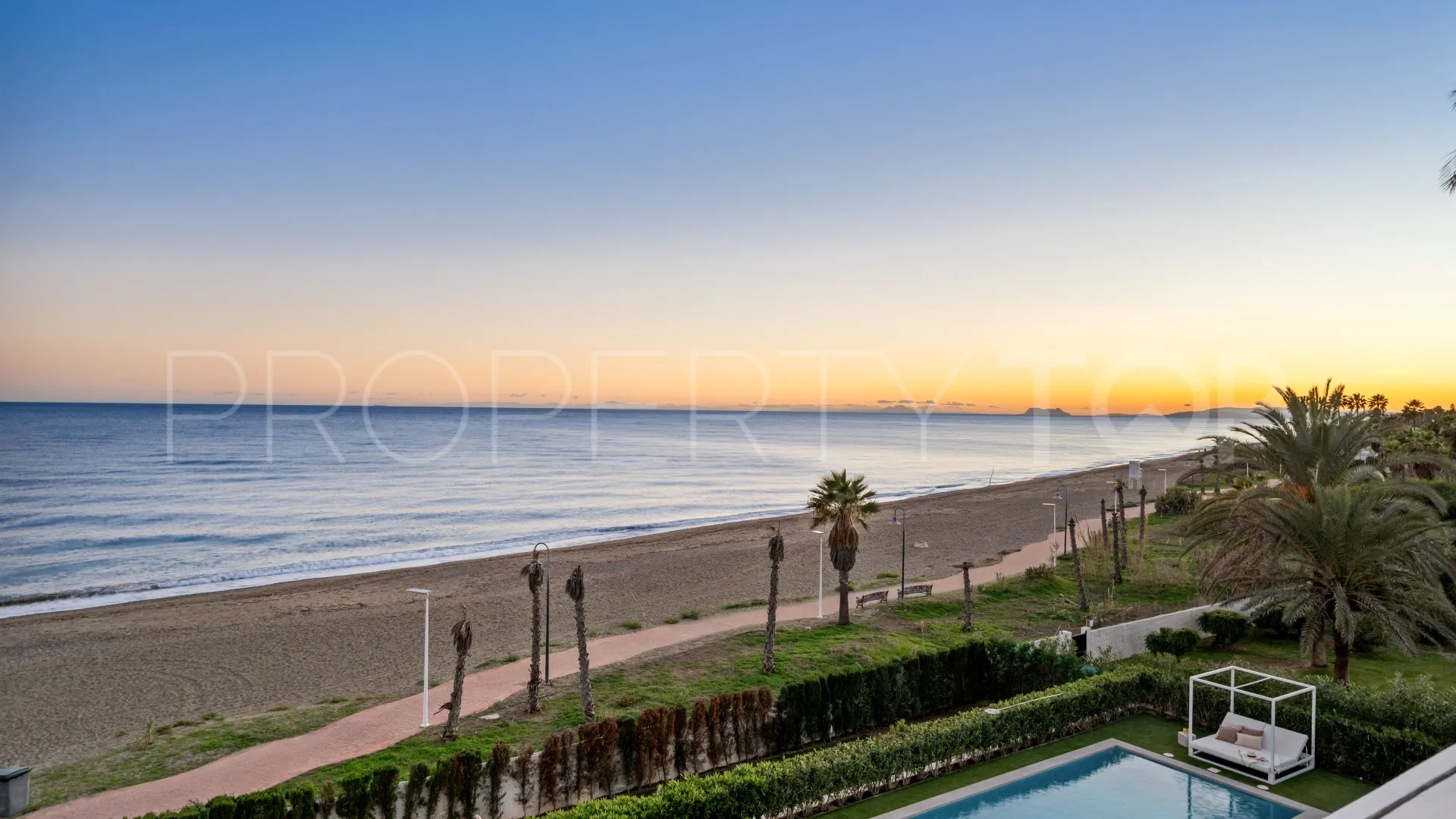 Villa en venta en New Golden Mile