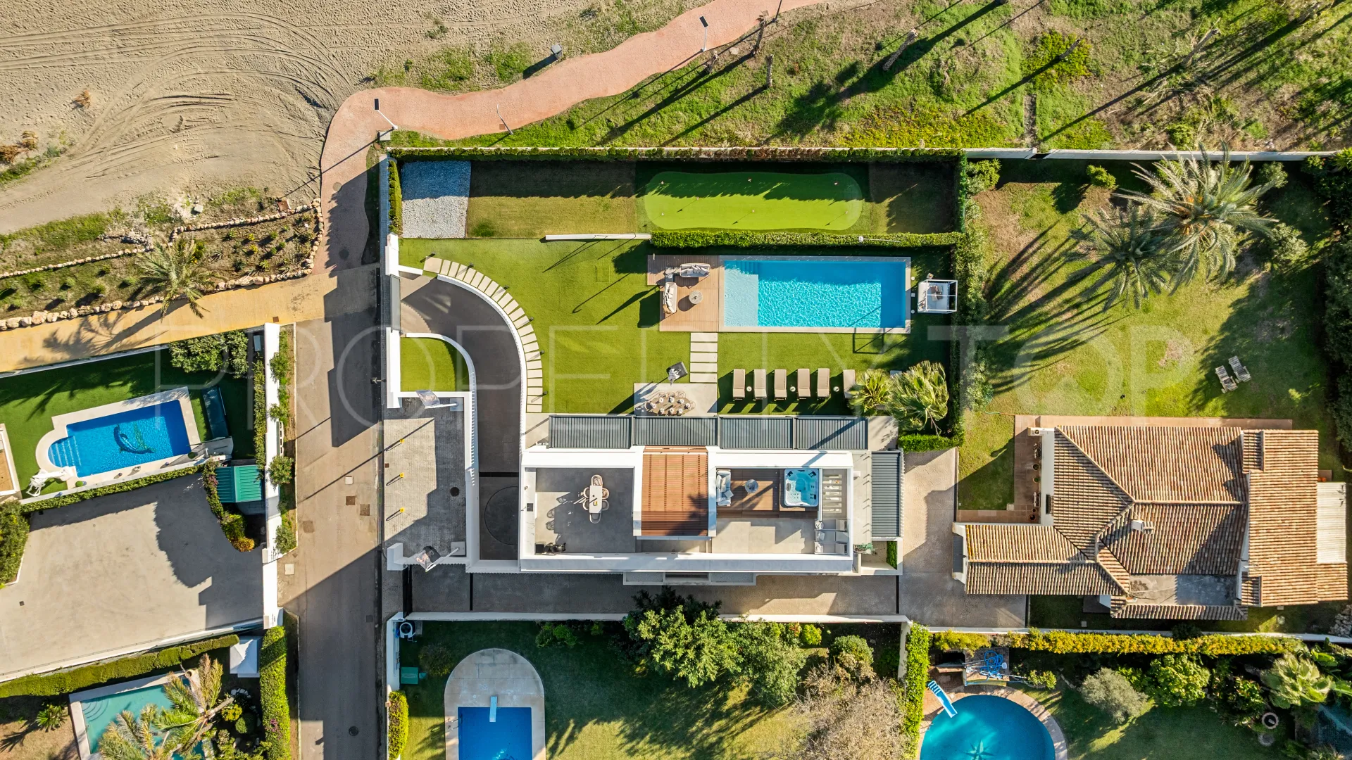 Villa en venta en New Golden Mile