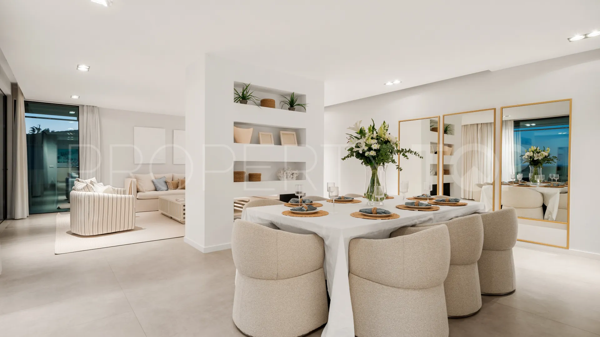 Villa en venta en New Golden Mile