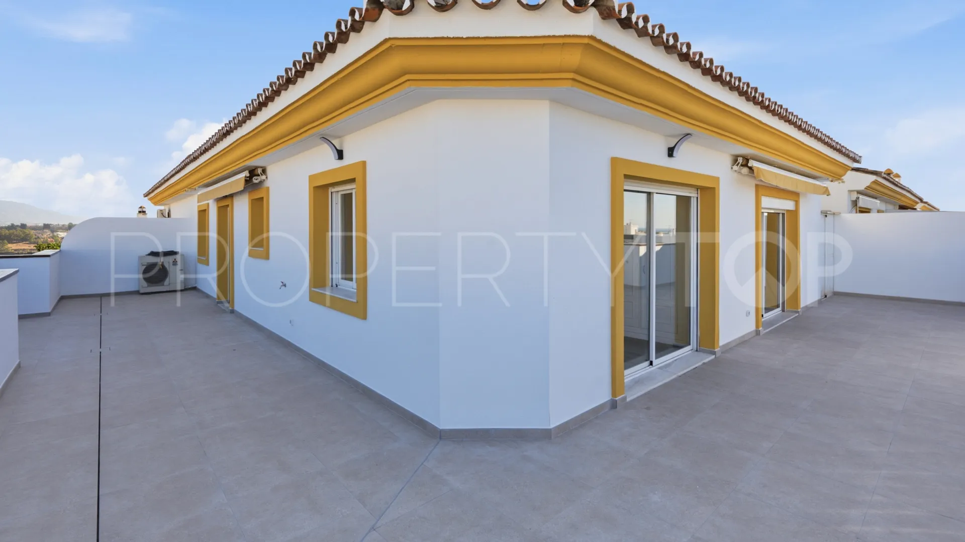 Penthouse with 3 bedrooms for sale in San Pedro de Alcantara