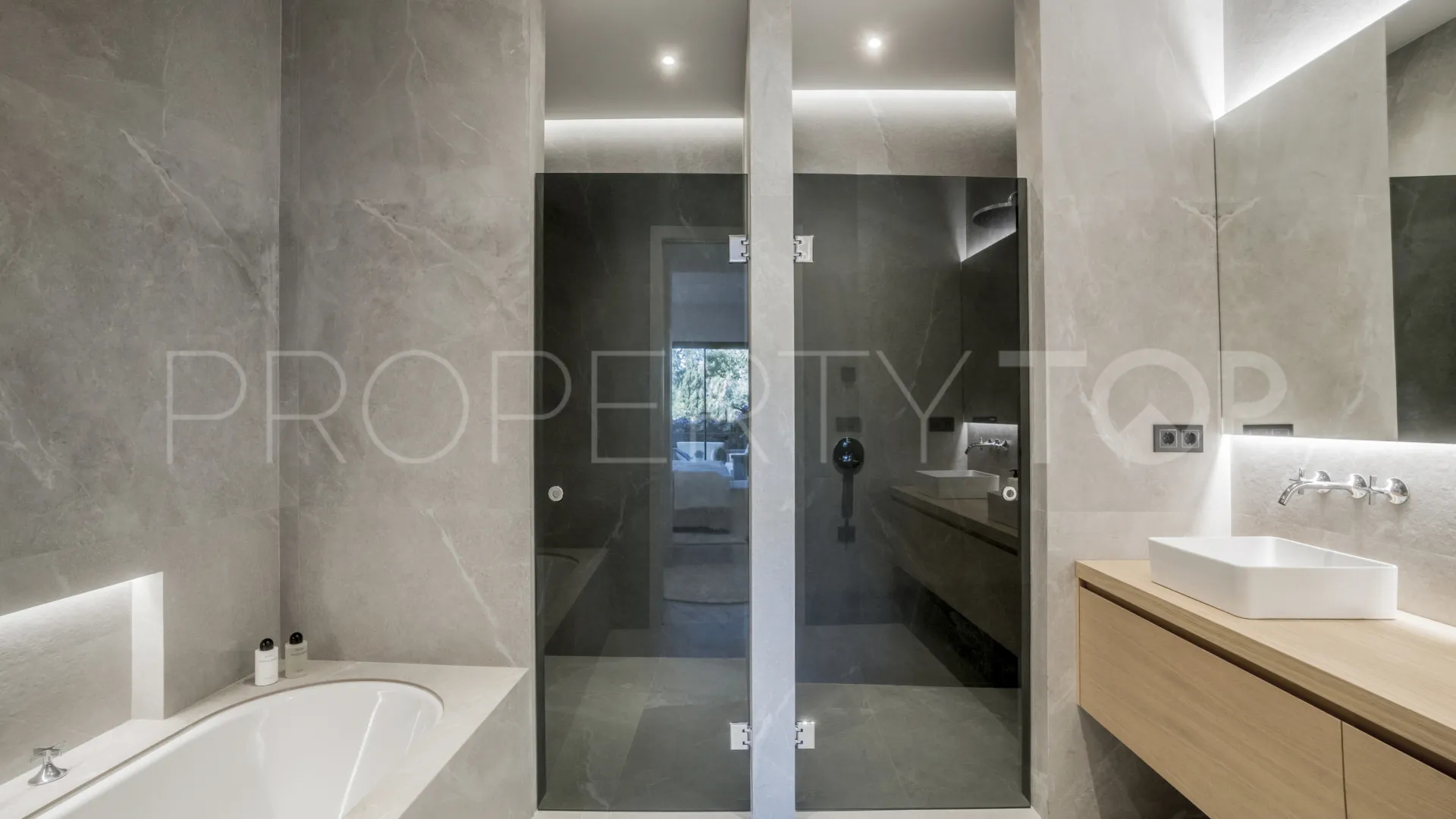 Comprar apartamento planta baja en Sierra Blanca
