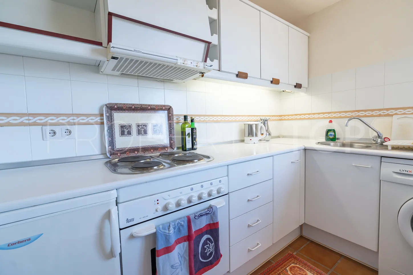 Comprar apartamento en Torres de Aloha con 2 dormitorios