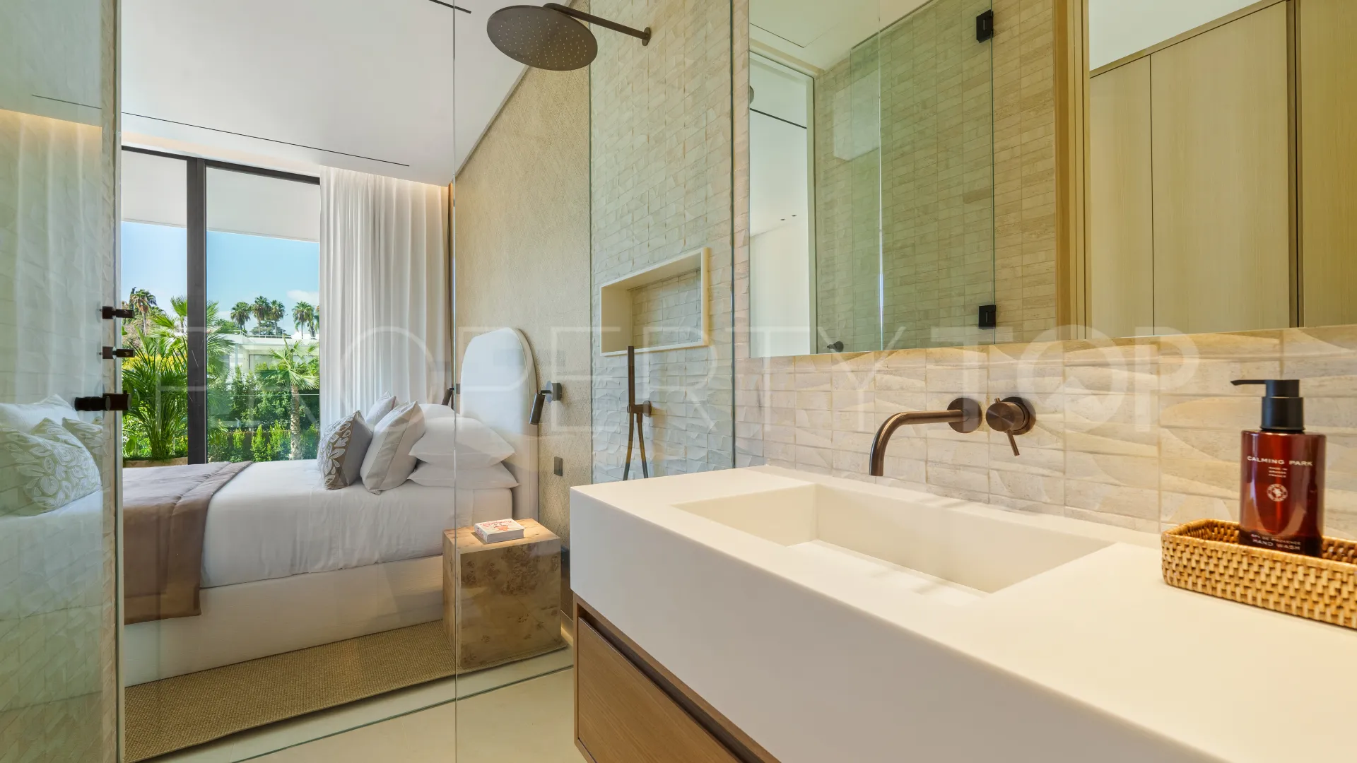 Villa de 5 dormitorios a la venta en Marbella Golden Mile