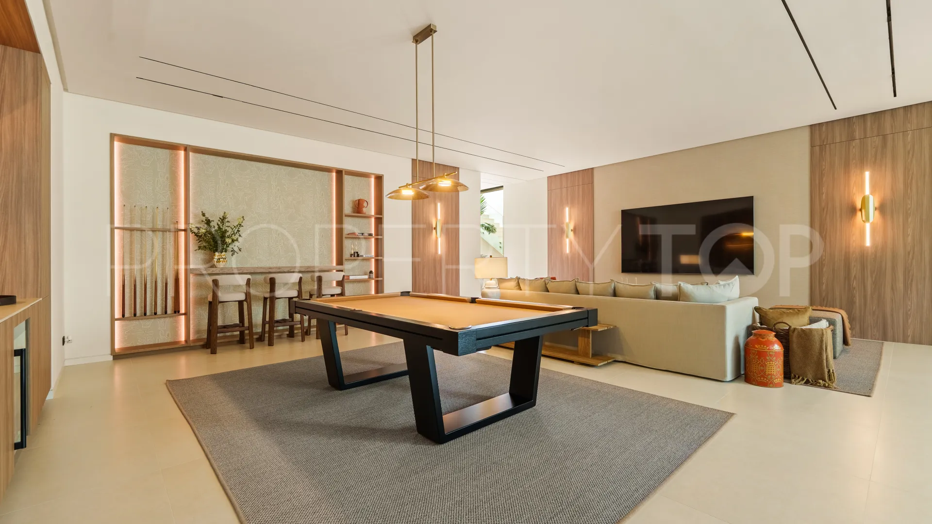 Villa de 5 dormitorios a la venta en Marbella Golden Mile
