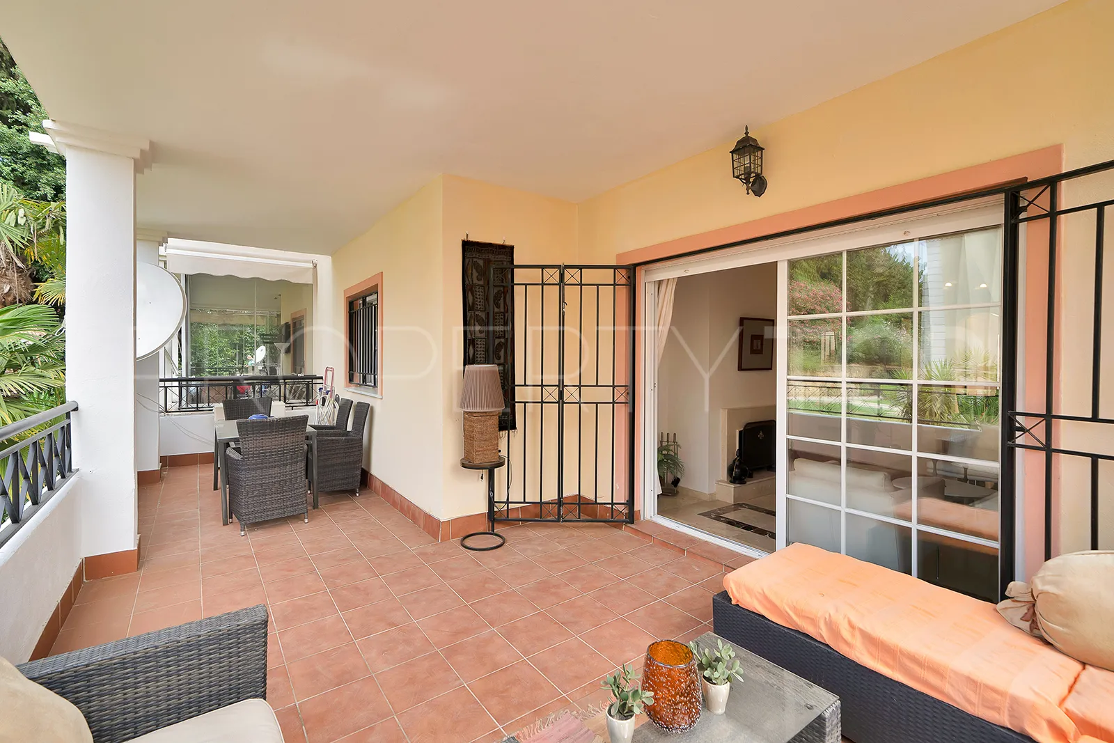 3 bedrooms ground floor apartment in Nueva Andalucia for sale