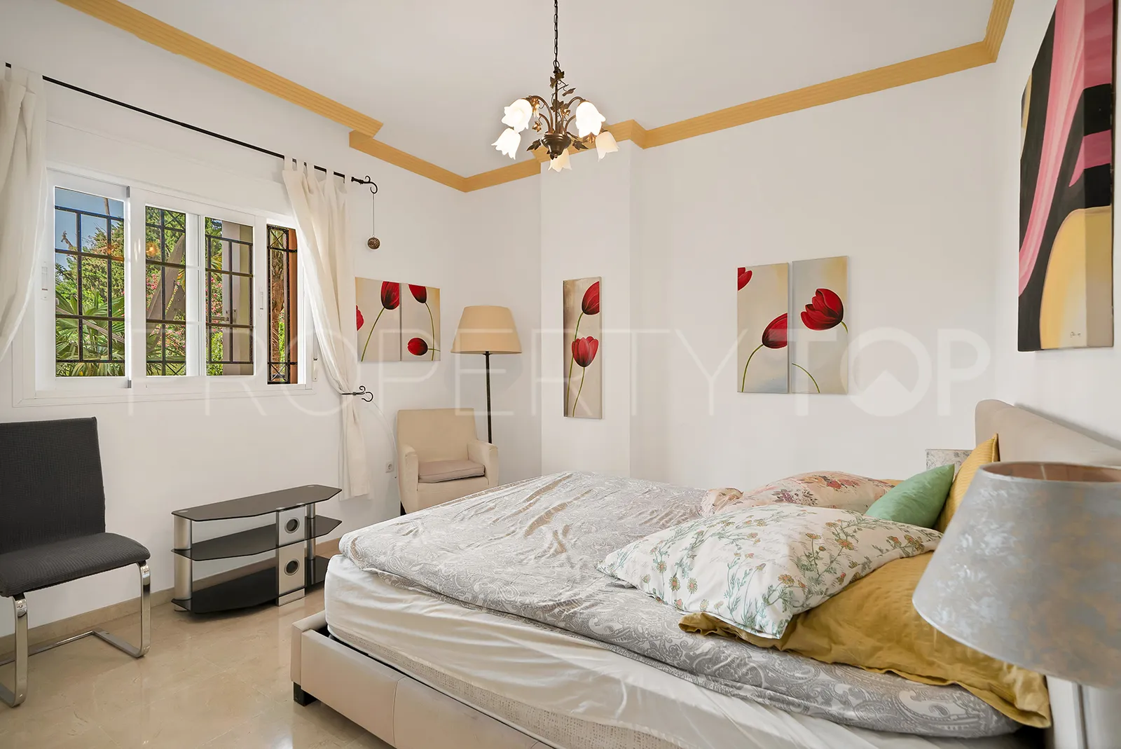 3 bedrooms ground floor apartment in Nueva Andalucia for sale