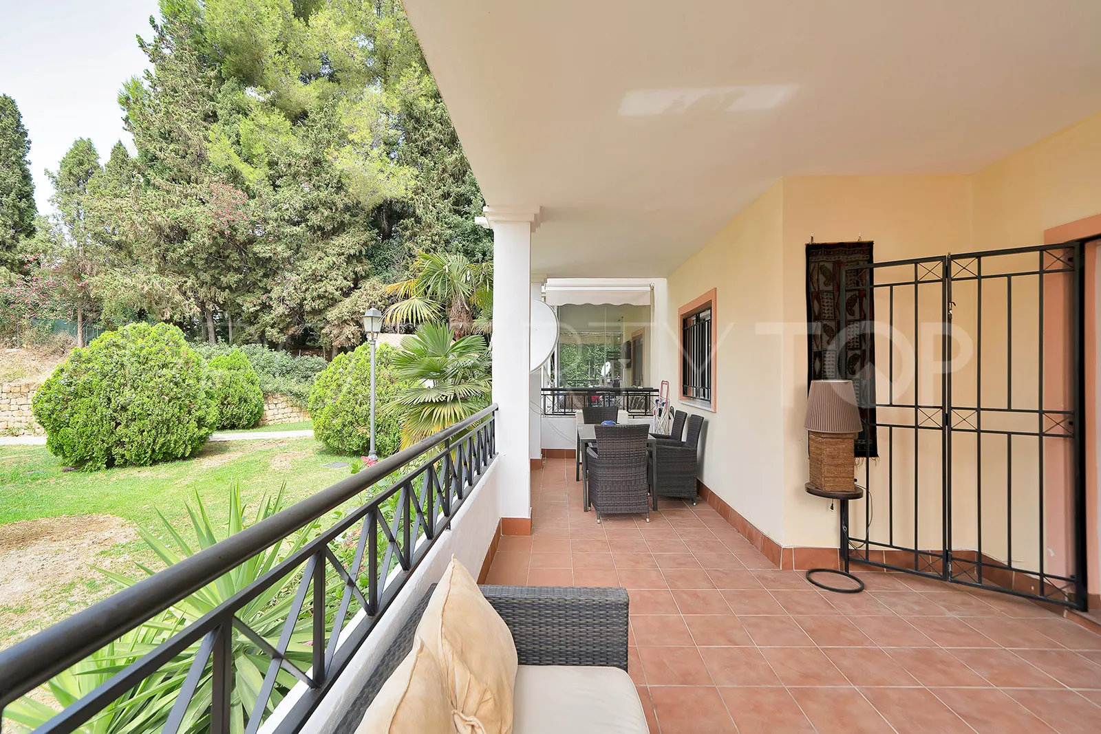 3 bedrooms ground floor apartment in Nueva Andalucia for sale