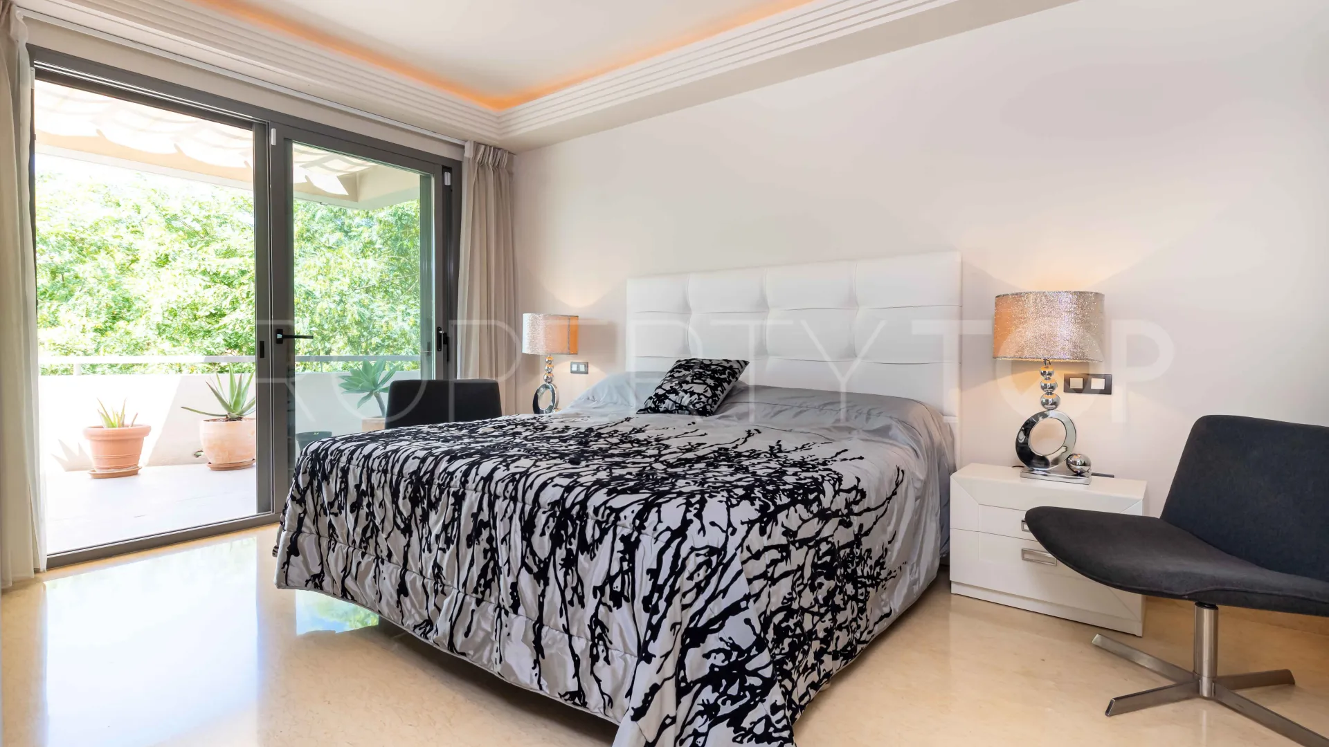3 bedrooms Benahavis apartment for sale