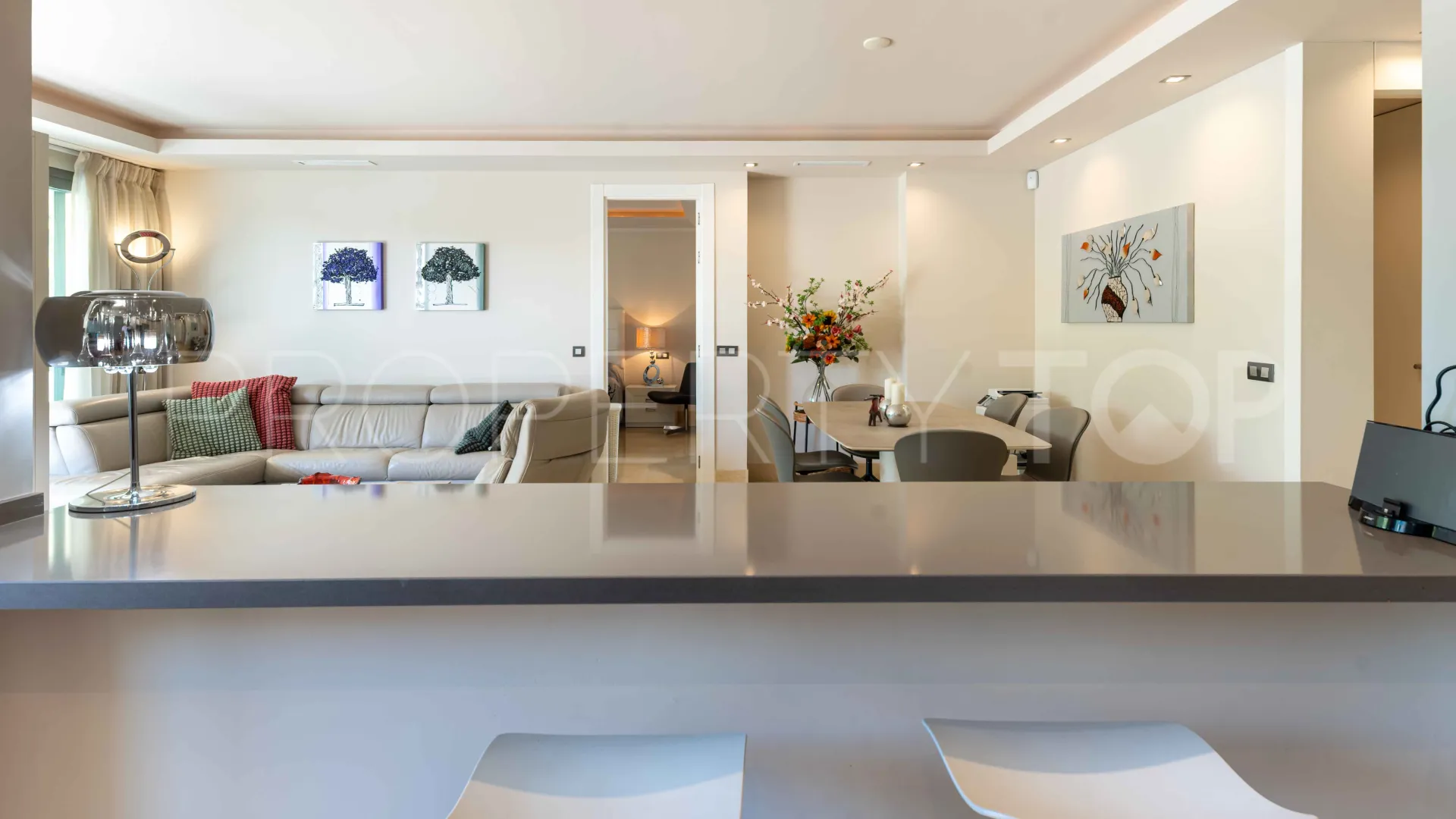 3 bedrooms Benahavis apartment for sale