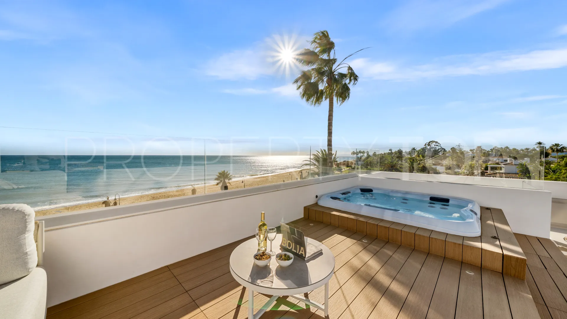 Buy 5 bedrooms villa in New Golden Mile