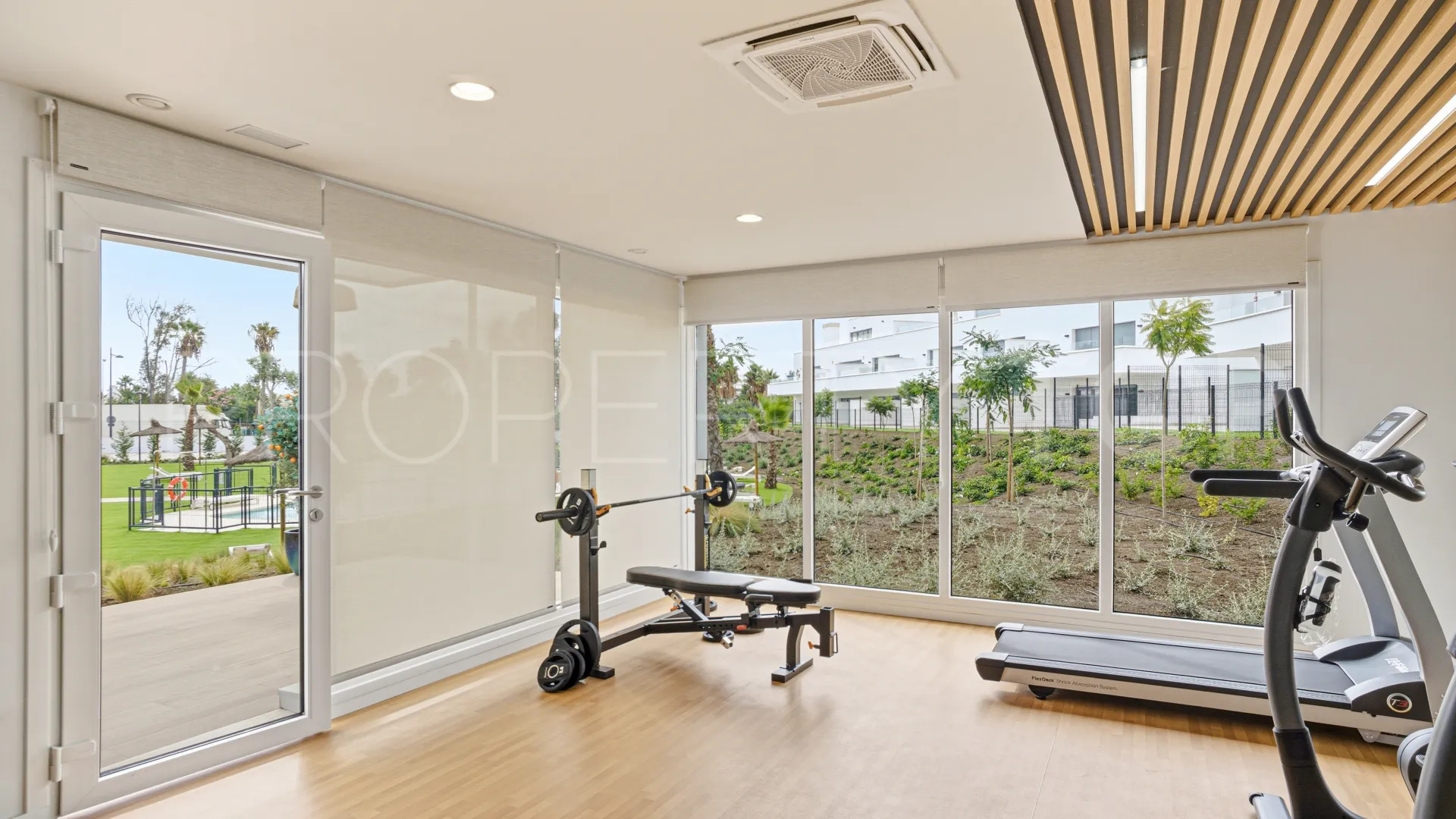 Apartment for sale in Estepona East