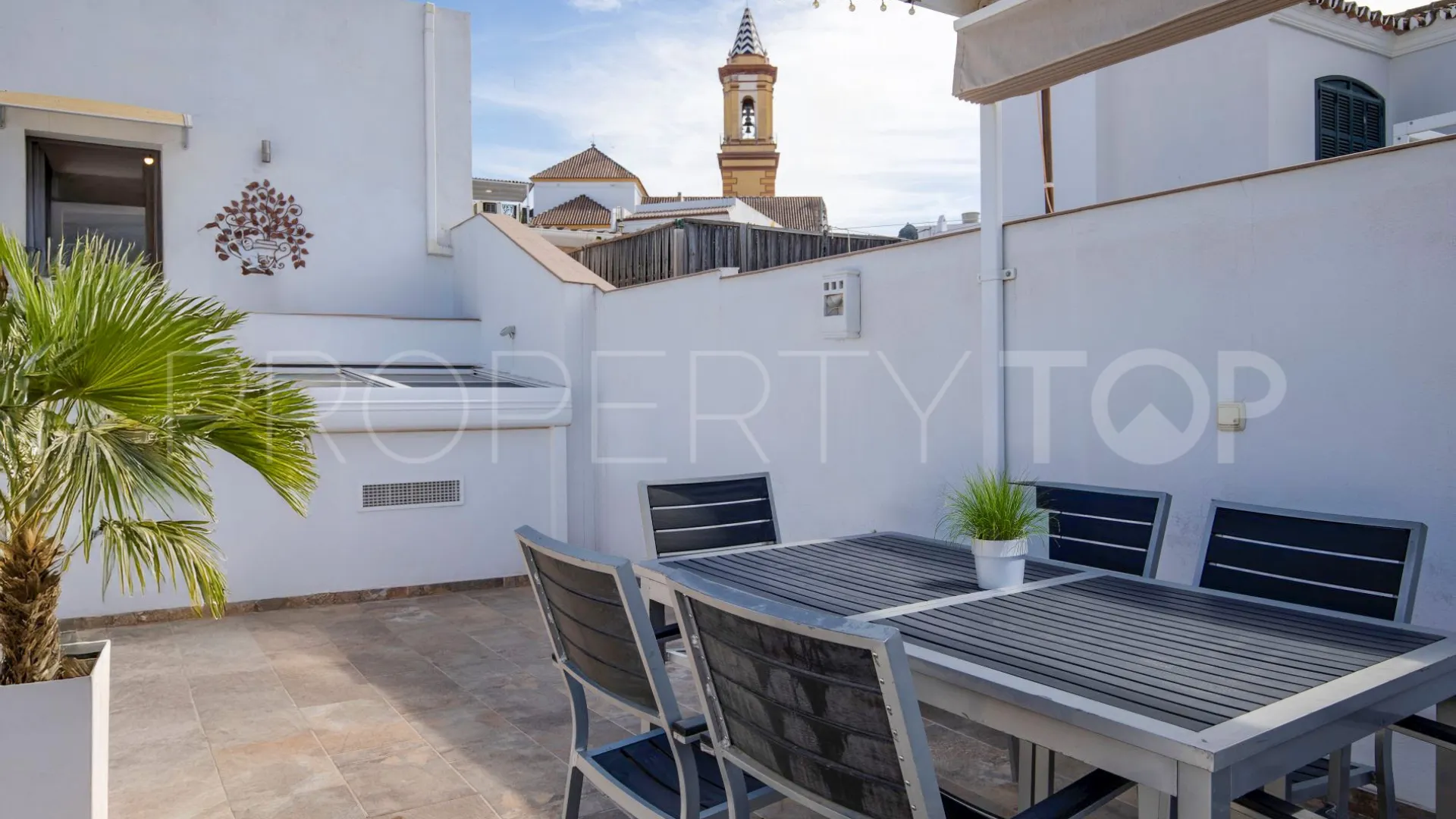 Adosado de 4 dormitorios en venta en Estepona Centro
