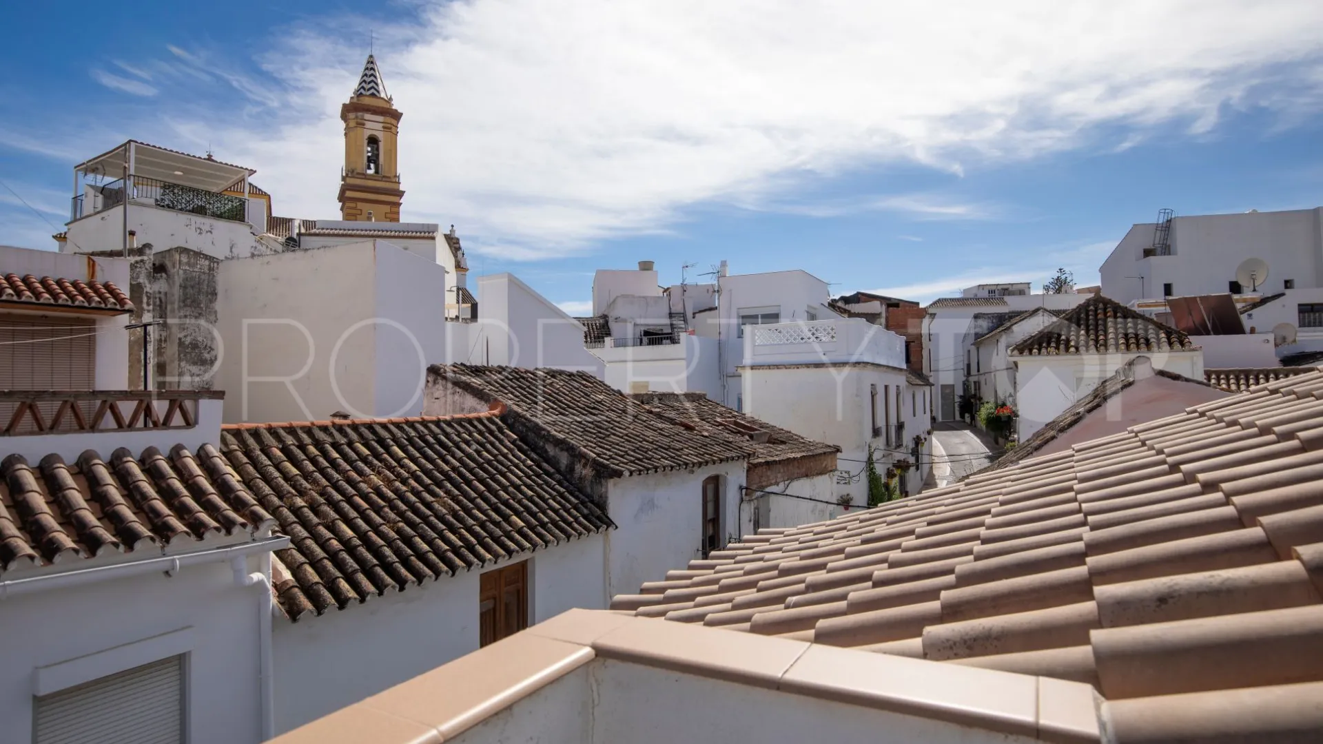 Adosado de 4 dormitorios en venta en Estepona Centro