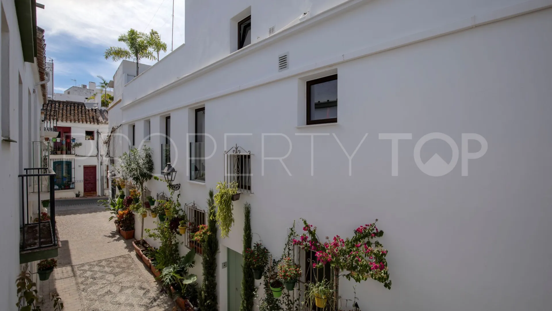 Adosado de 4 dormitorios en venta en Estepona Centro