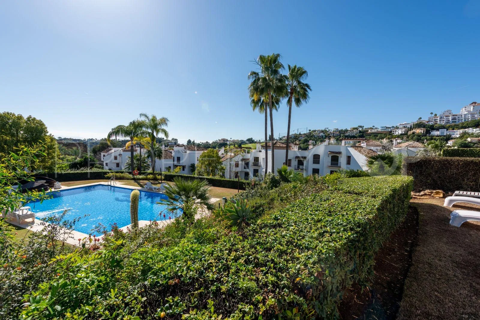 For sale ground floor apartment with 2 bedrooms in Los Arqueros