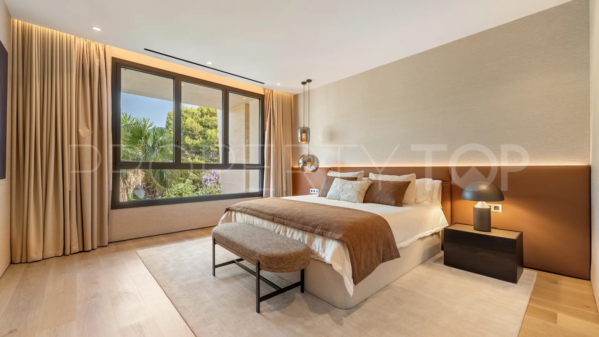 Marbella Golden Mile 4 bedrooms duplex penthouse for sale