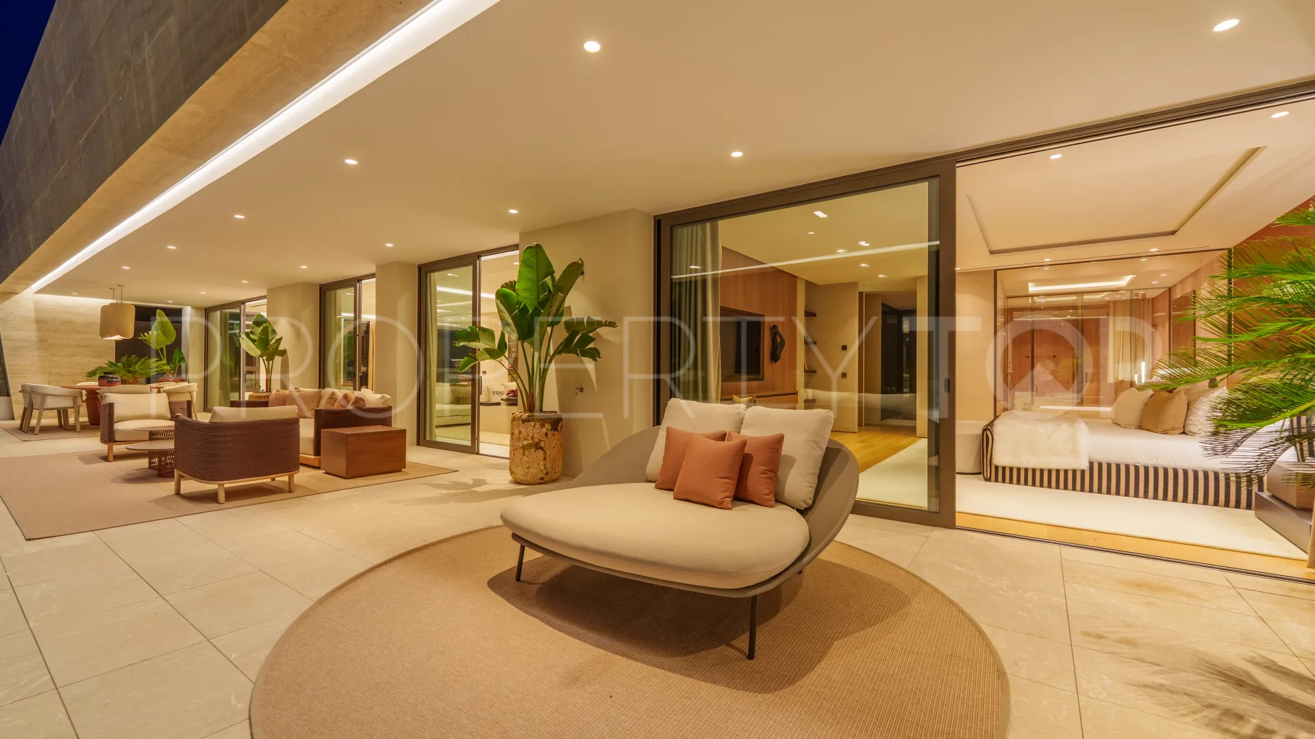 Marbella Golden Mile 4 bedrooms duplex penthouse for sale