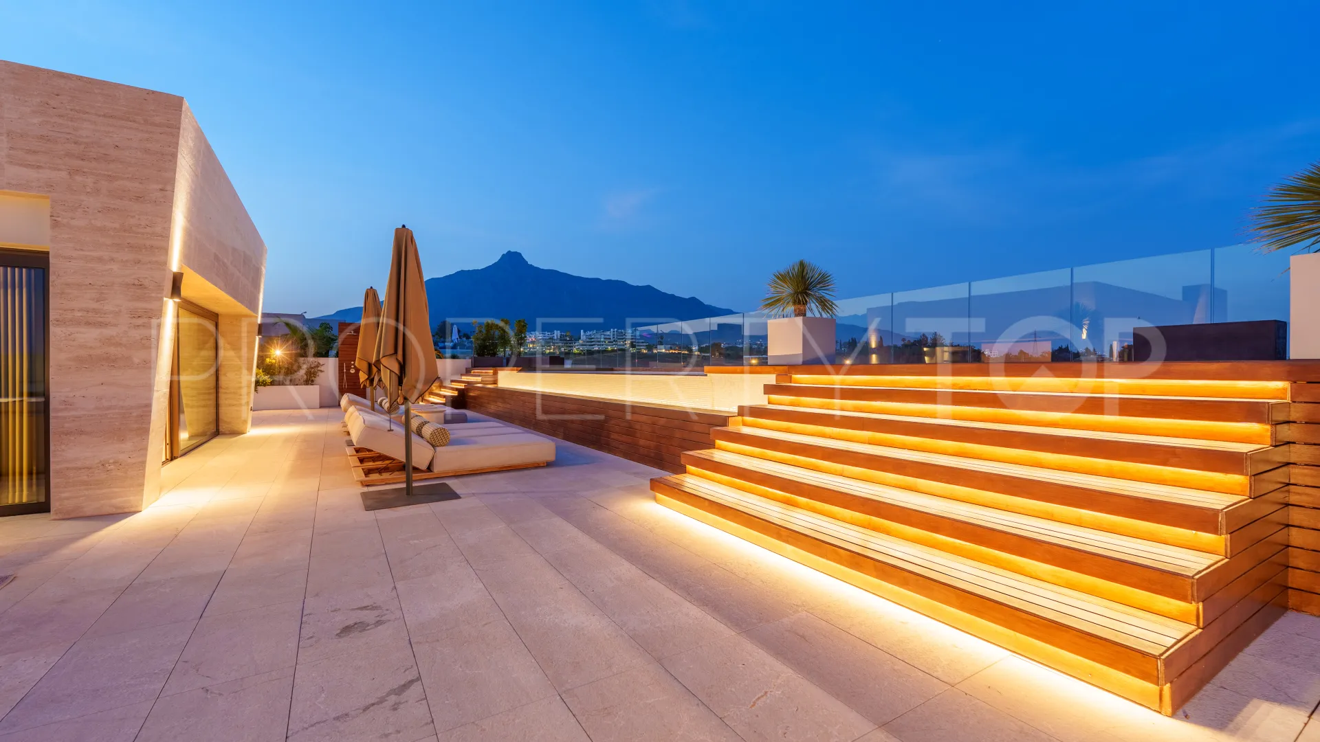 Marbella Golden Mile 4 bedrooms duplex penthouse for sale