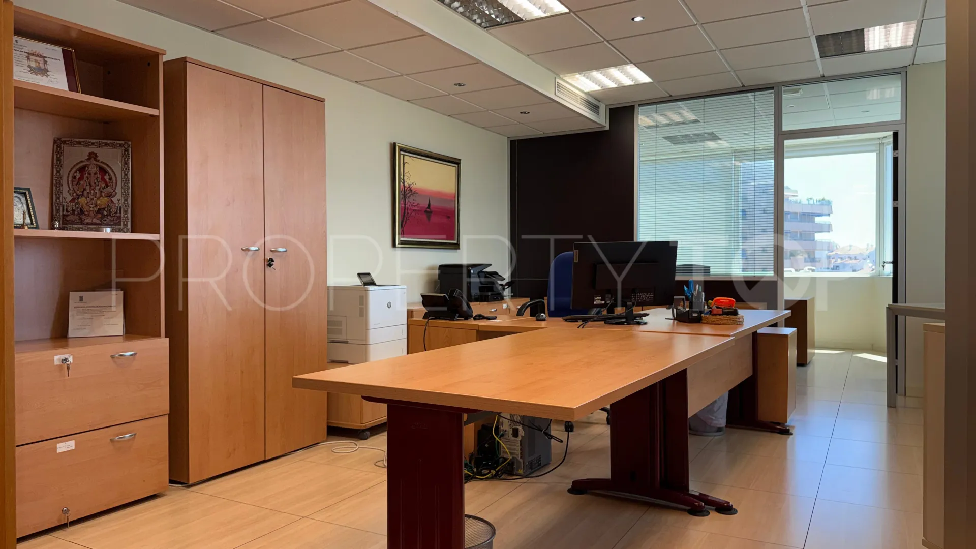 Office for sale in Marbella - Puerto Banus