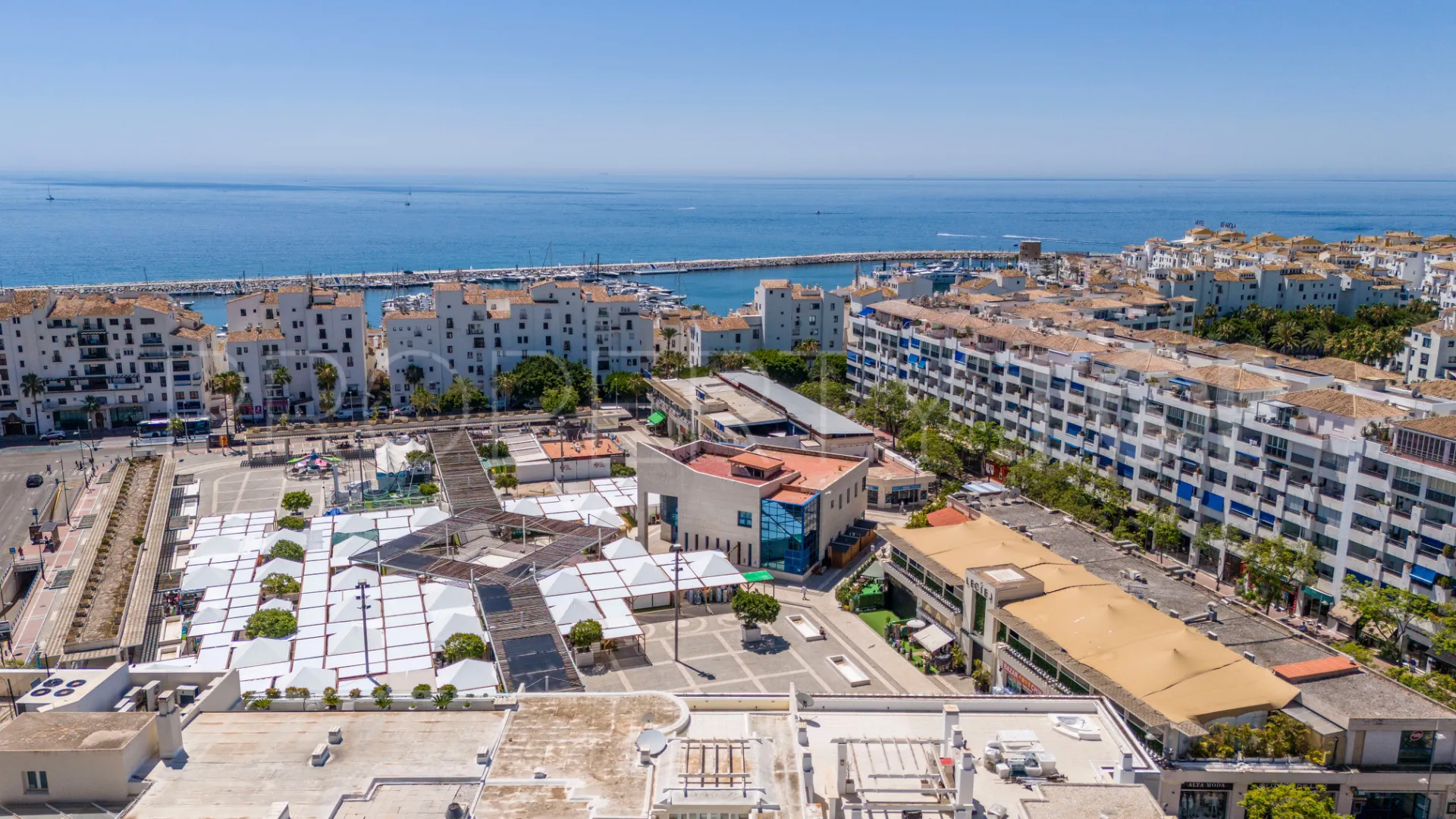 Office for sale in Marbella - Puerto Banus
