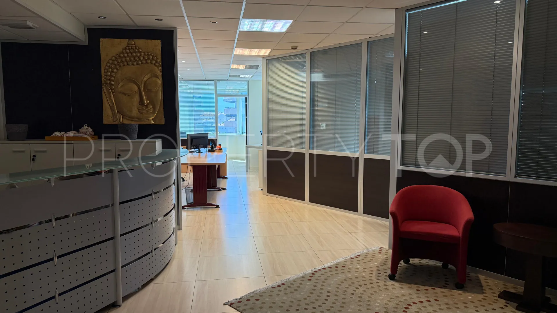 Office for sale in Marbella - Puerto Banus