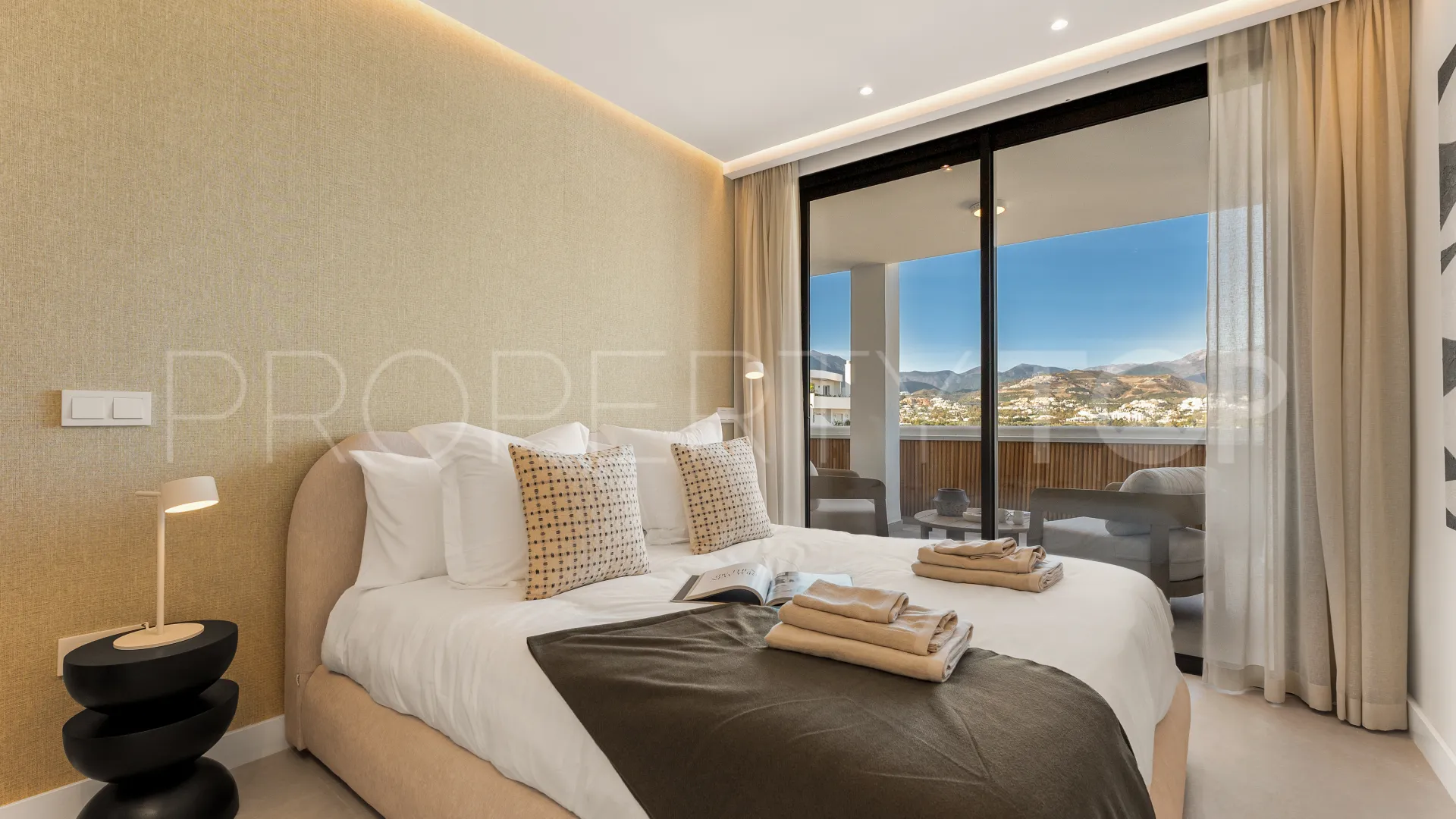 Ático en venta en Nueva Andalucia