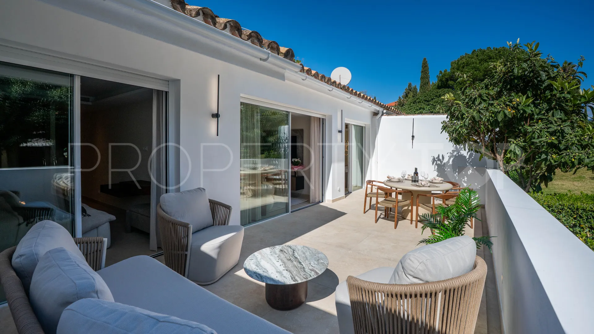 Nueva Andalucia apartment for sale