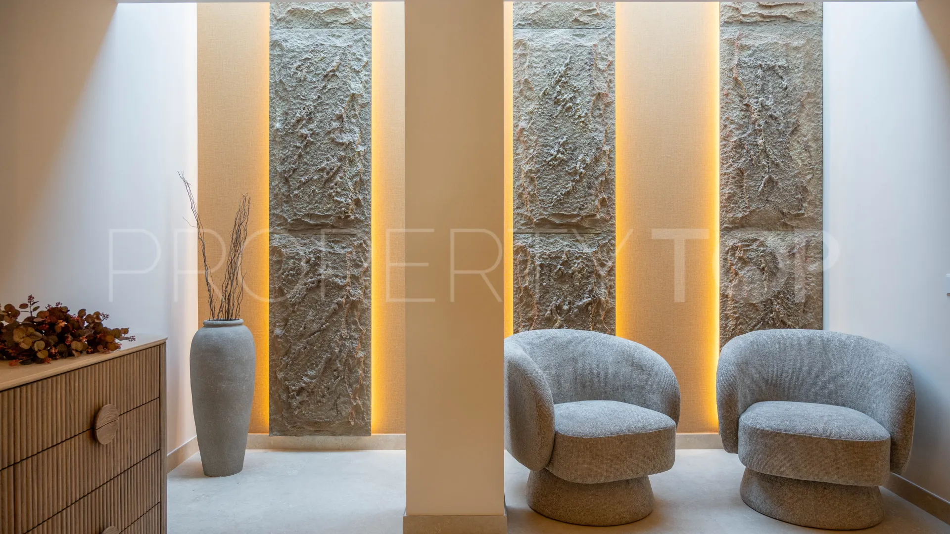 Nueva Andalucia apartment for sale