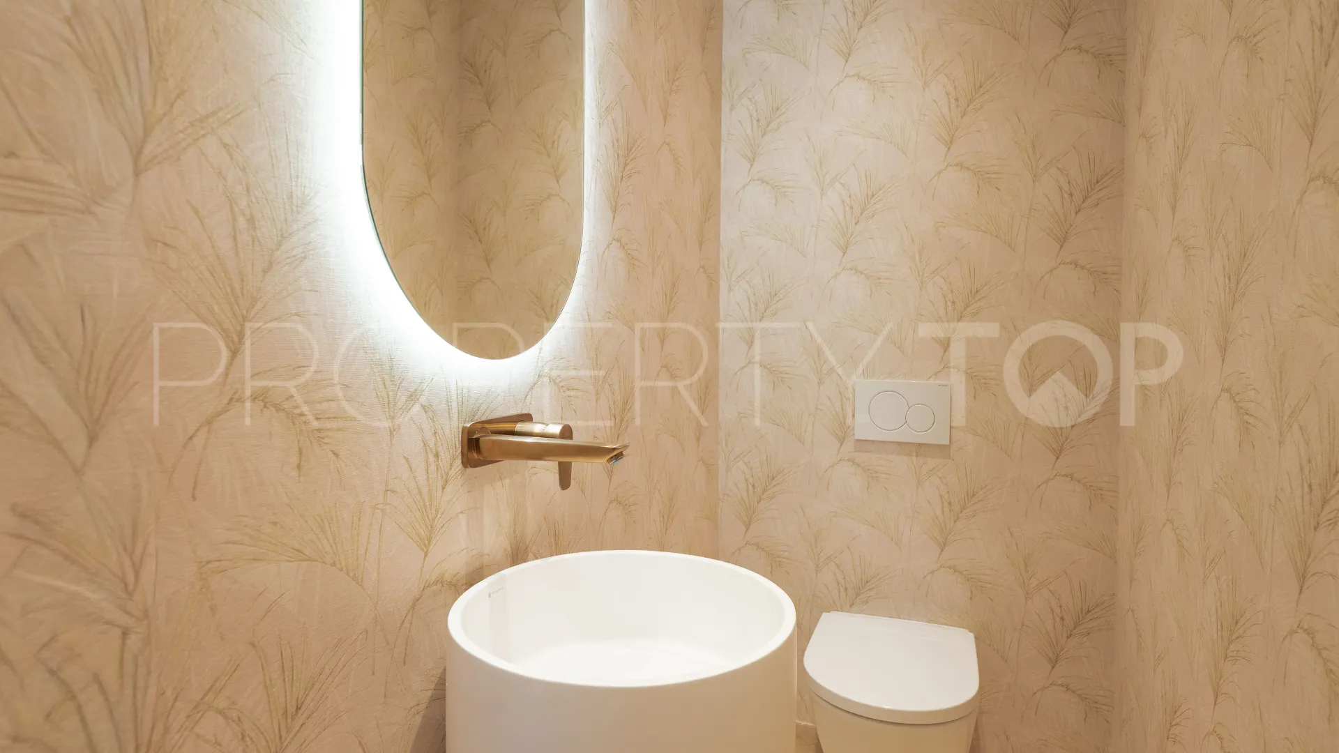 Nueva Andalucia apartment for sale
