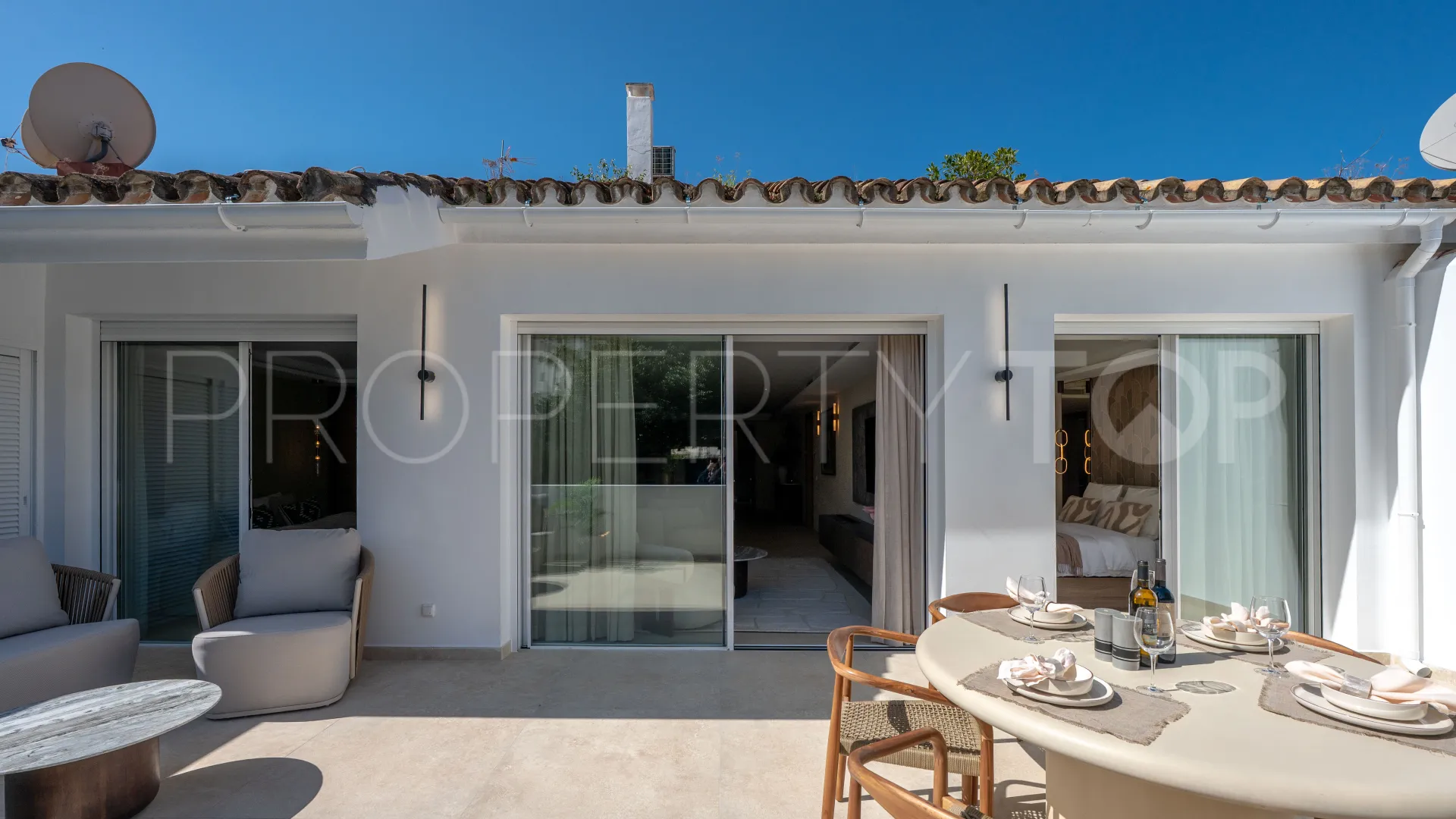Nueva Andalucia apartment for sale