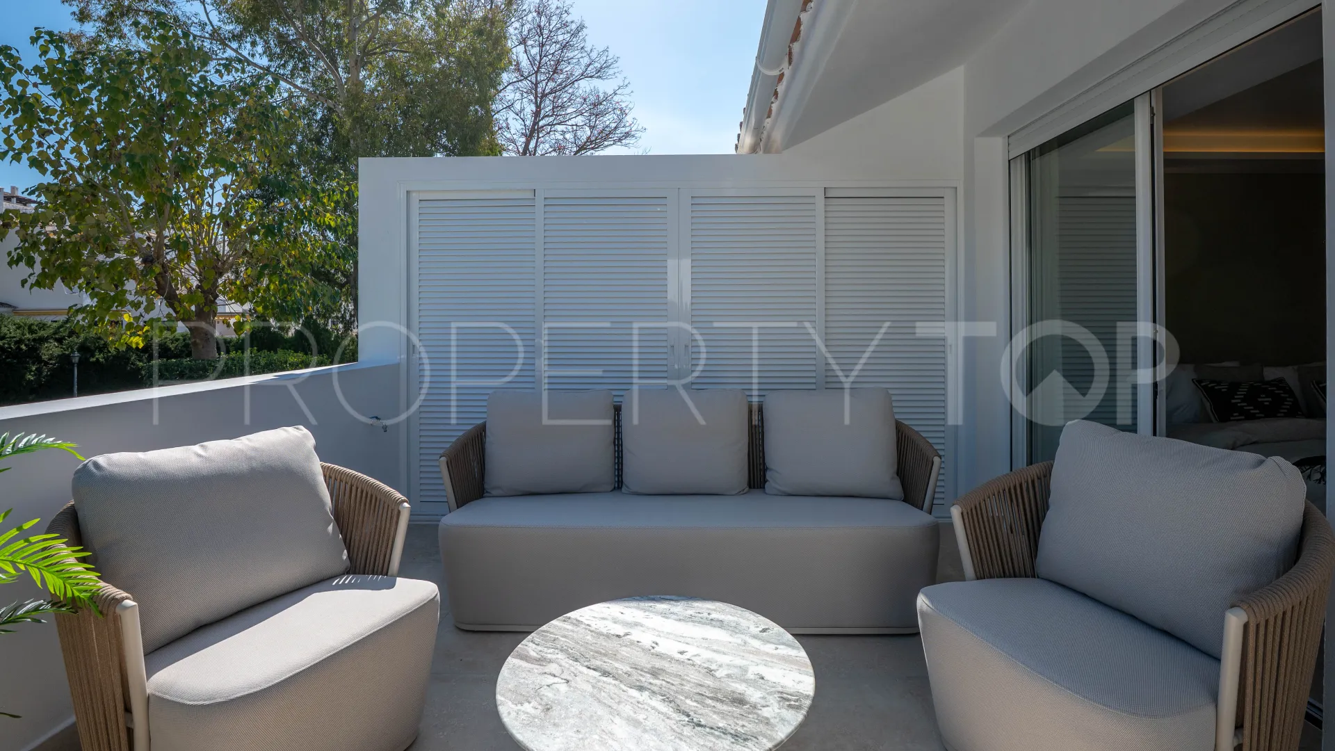 Nueva Andalucia apartment for sale