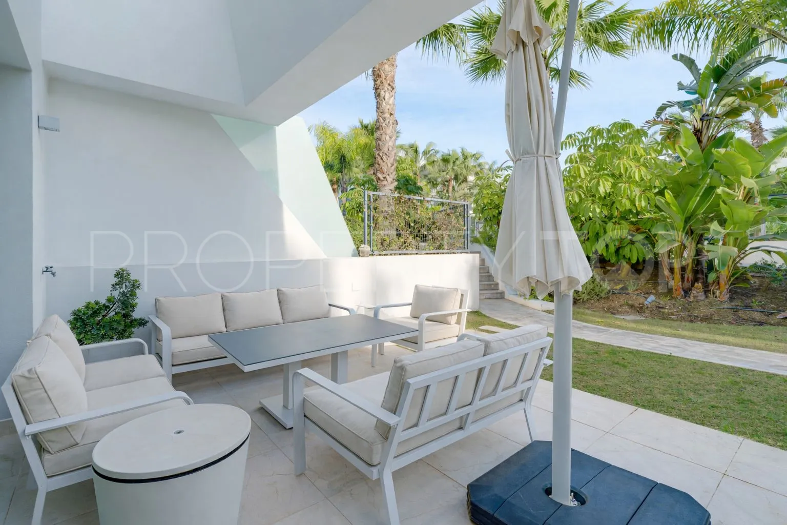 4 bedrooms town house in Cala de Mijas for sale