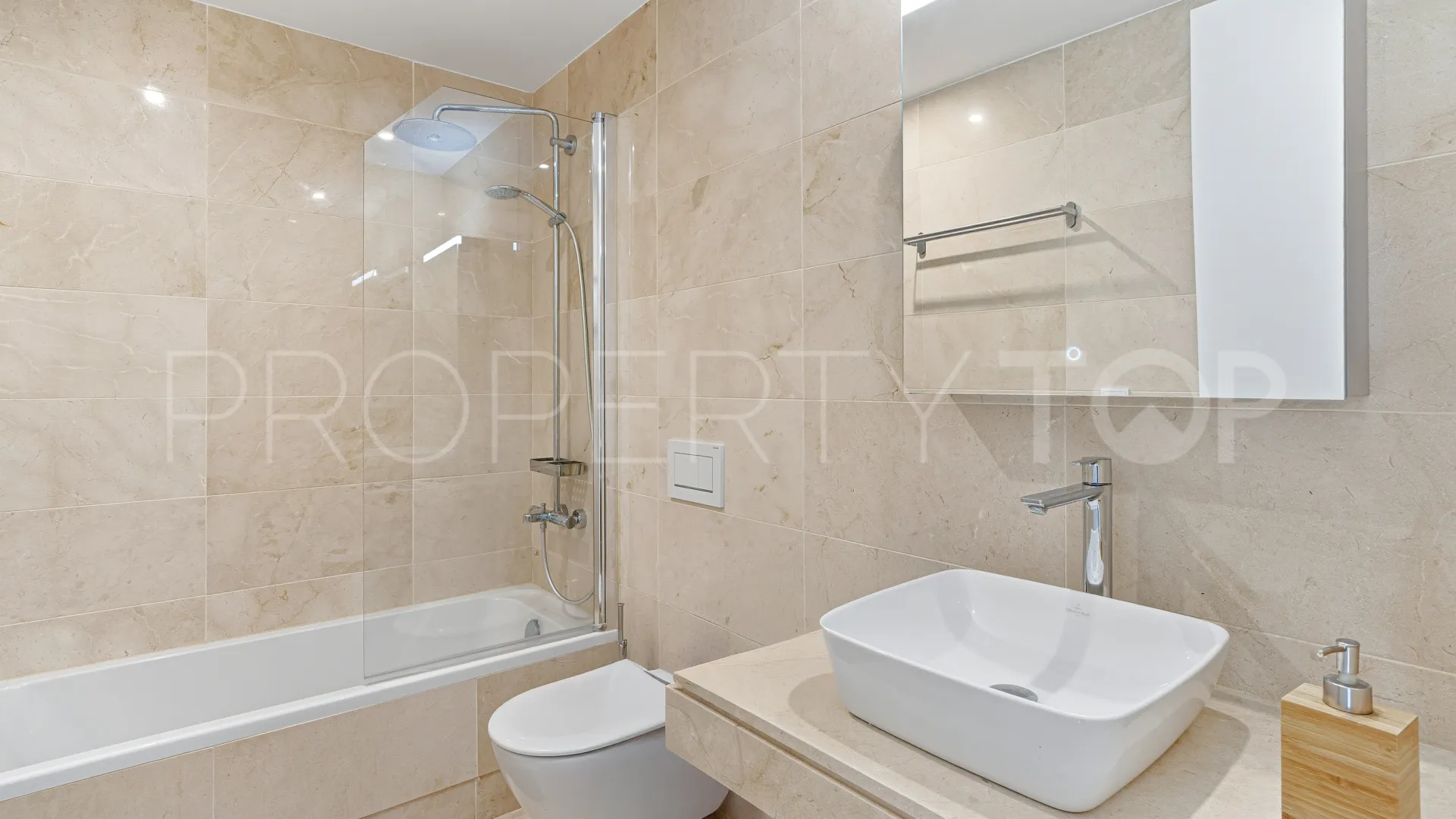 4 bedrooms town house in Cala de Mijas for sale