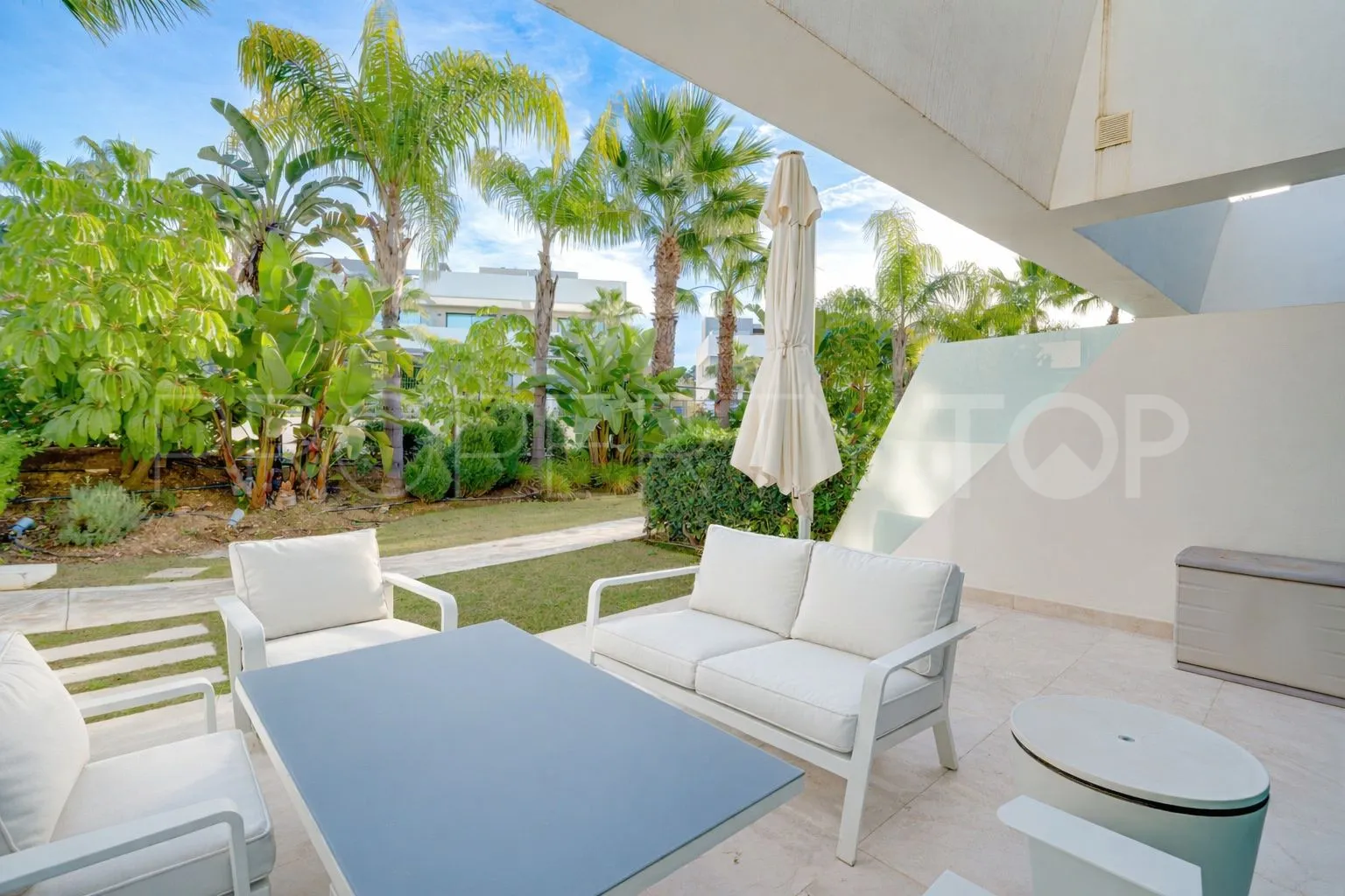 4 bedrooms town house in Cala de Mijas for sale