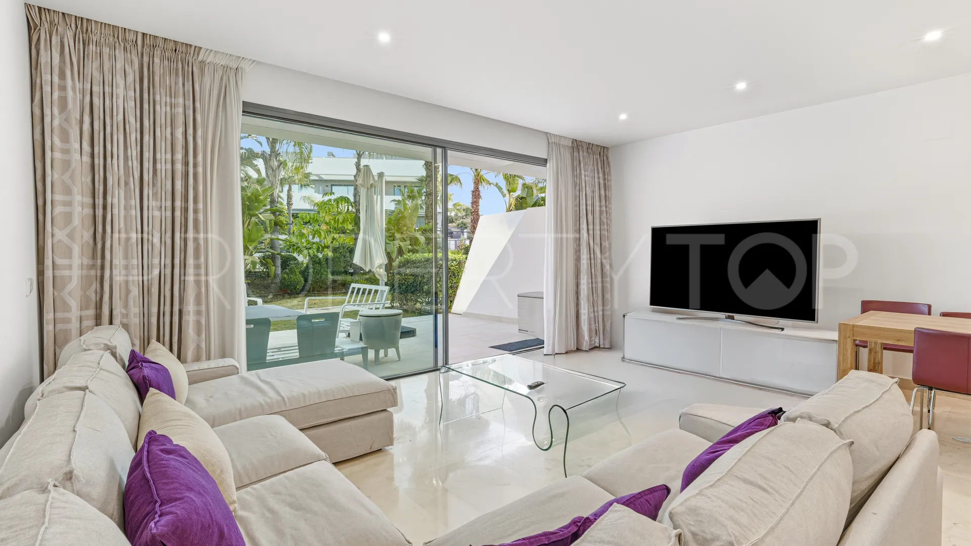 4 bedrooms town house in Cala de Mijas for sale