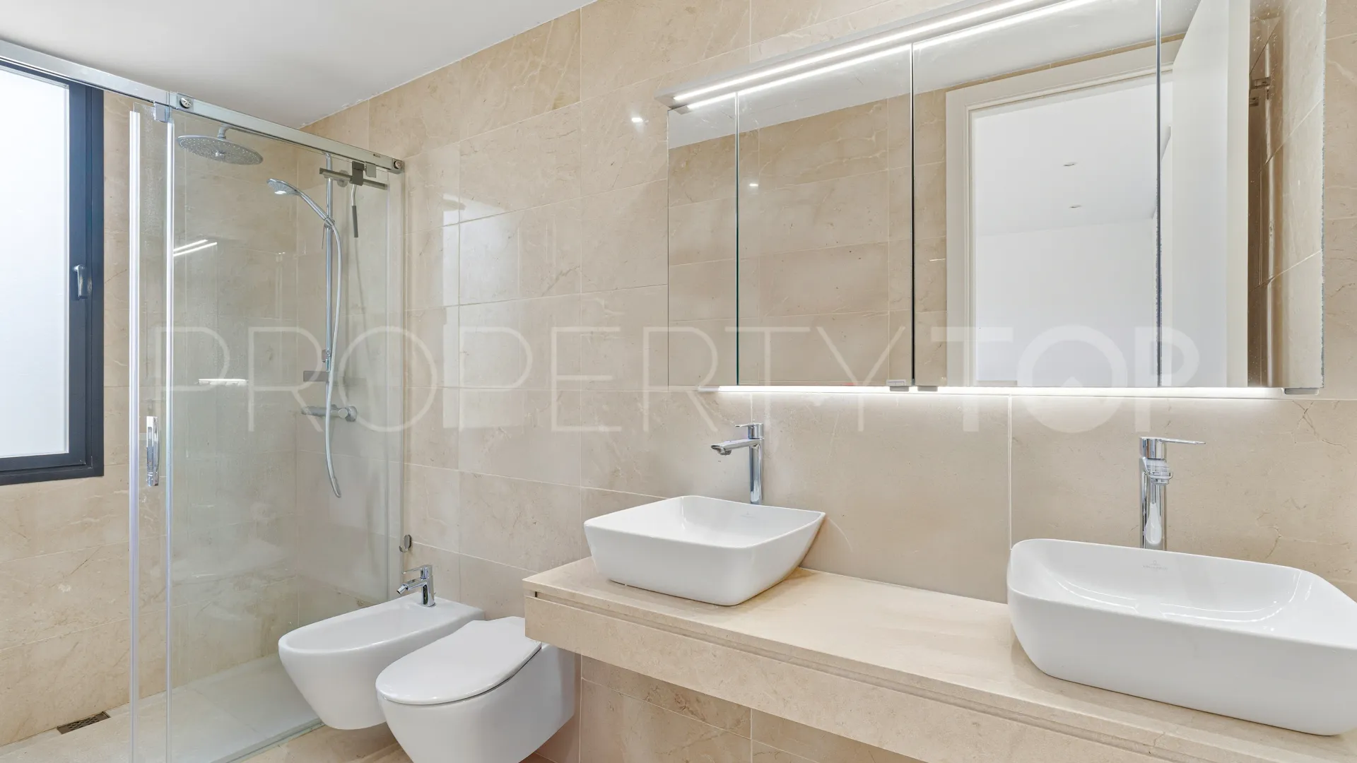 4 bedrooms town house in Cala de Mijas for sale