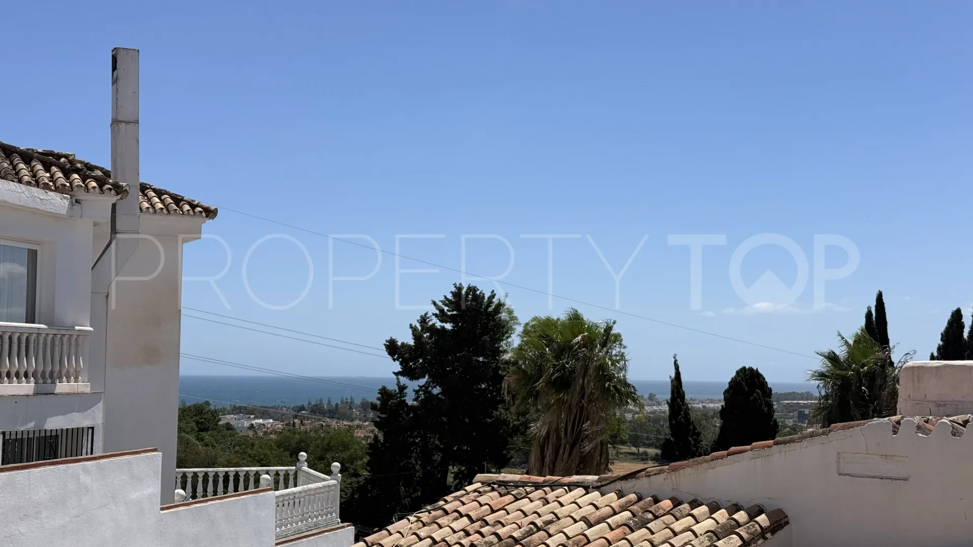 For sale villa in Nueva Andalucia with 5 bedrooms