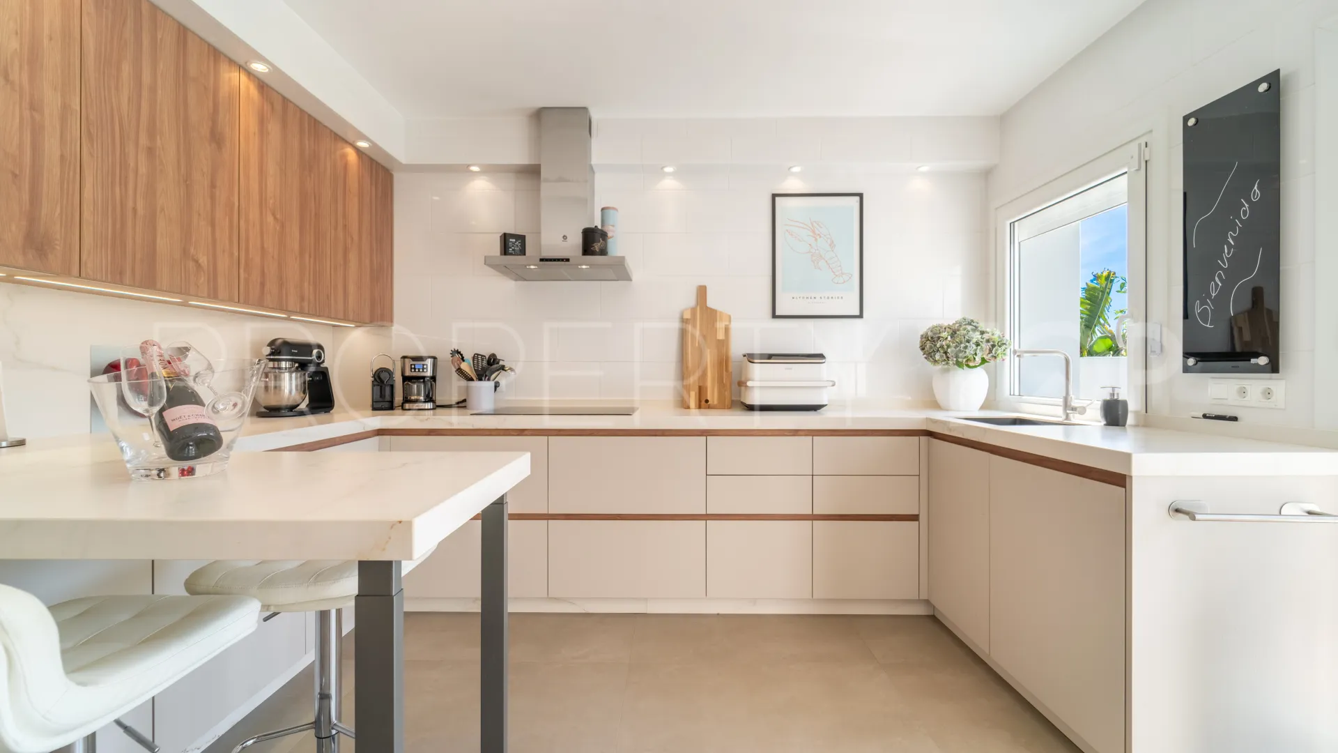 Villa con 4 dormitorios en venta en Cerros del Aguila