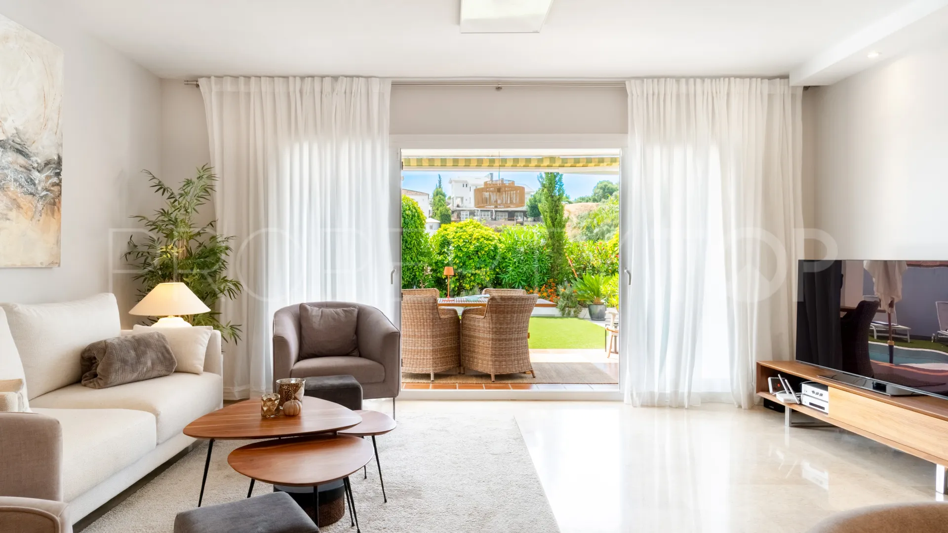 Villa con 4 dormitorios en venta en Cerros del Aguila