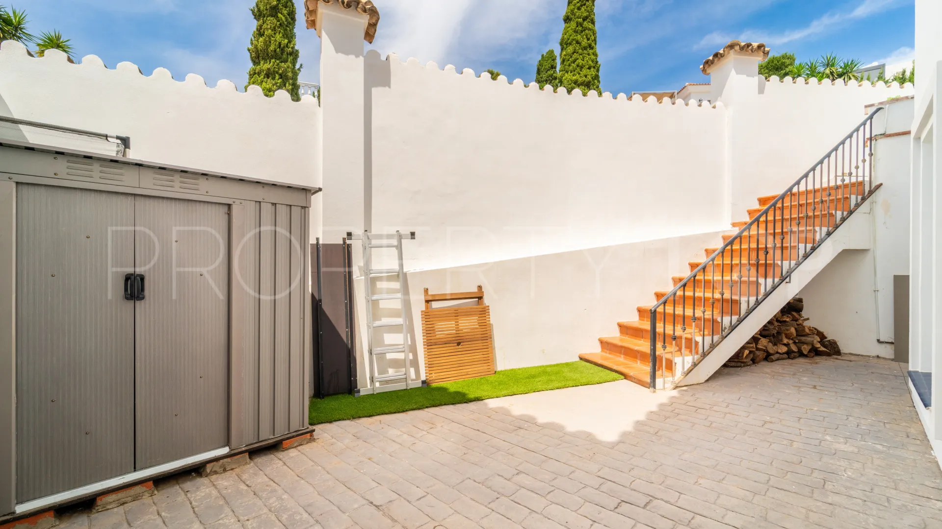 Villa con 4 dormitorios en venta en Cerros del Aguila