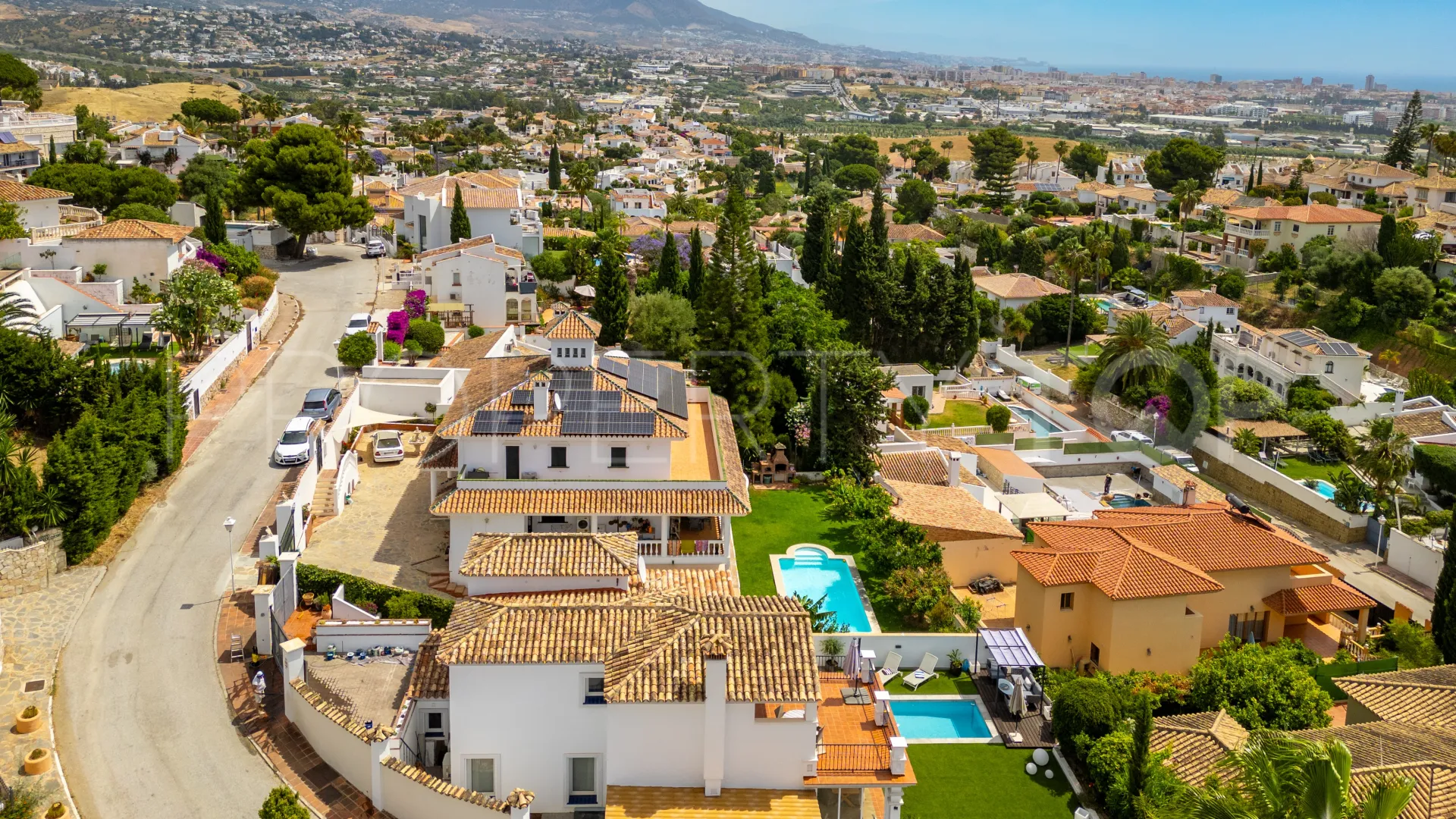 Villa con 4 dormitorios en venta en Cerros del Aguila