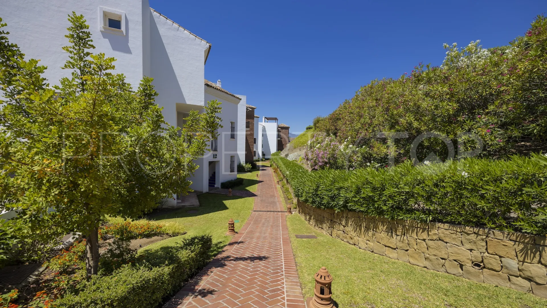 For sale Los Arqueros penthouse